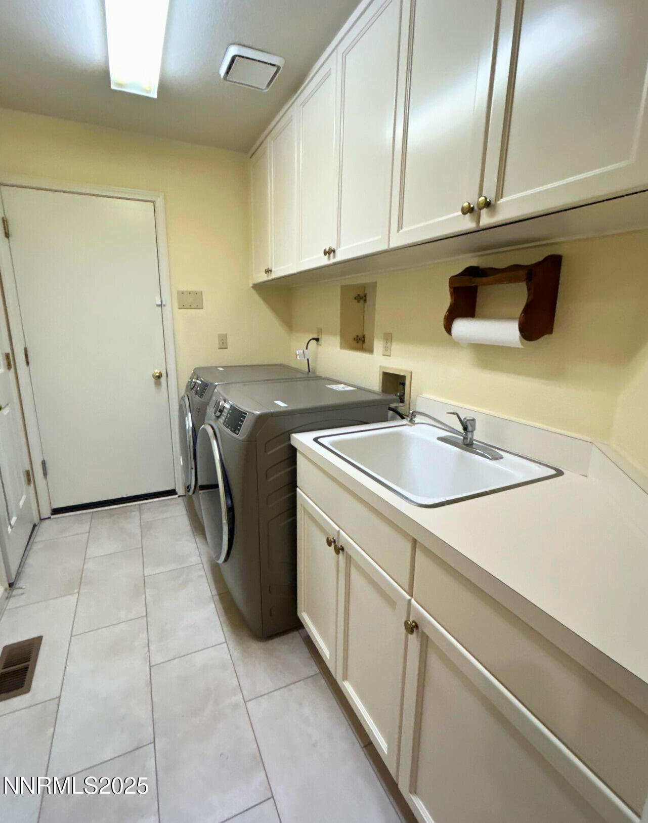 bb88feb3-7e57-4813-9de0-ef5d735f397c