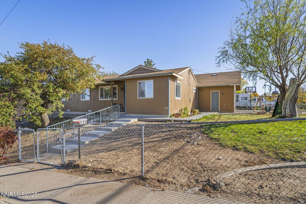 Photo of 590 Colby Lane, Reno, NV 89506 (MLS # 250057523)