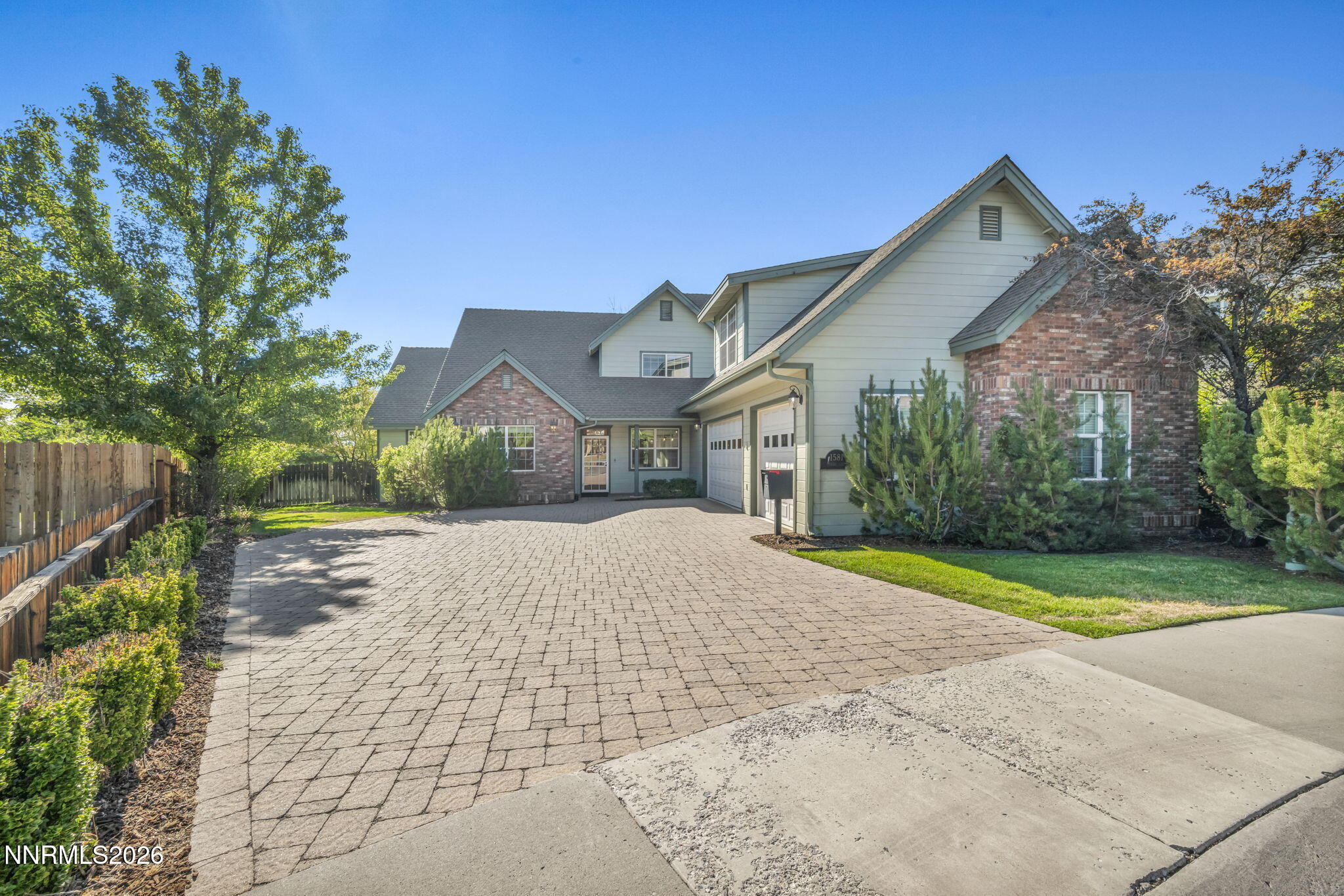 1581 Pinoak Lane