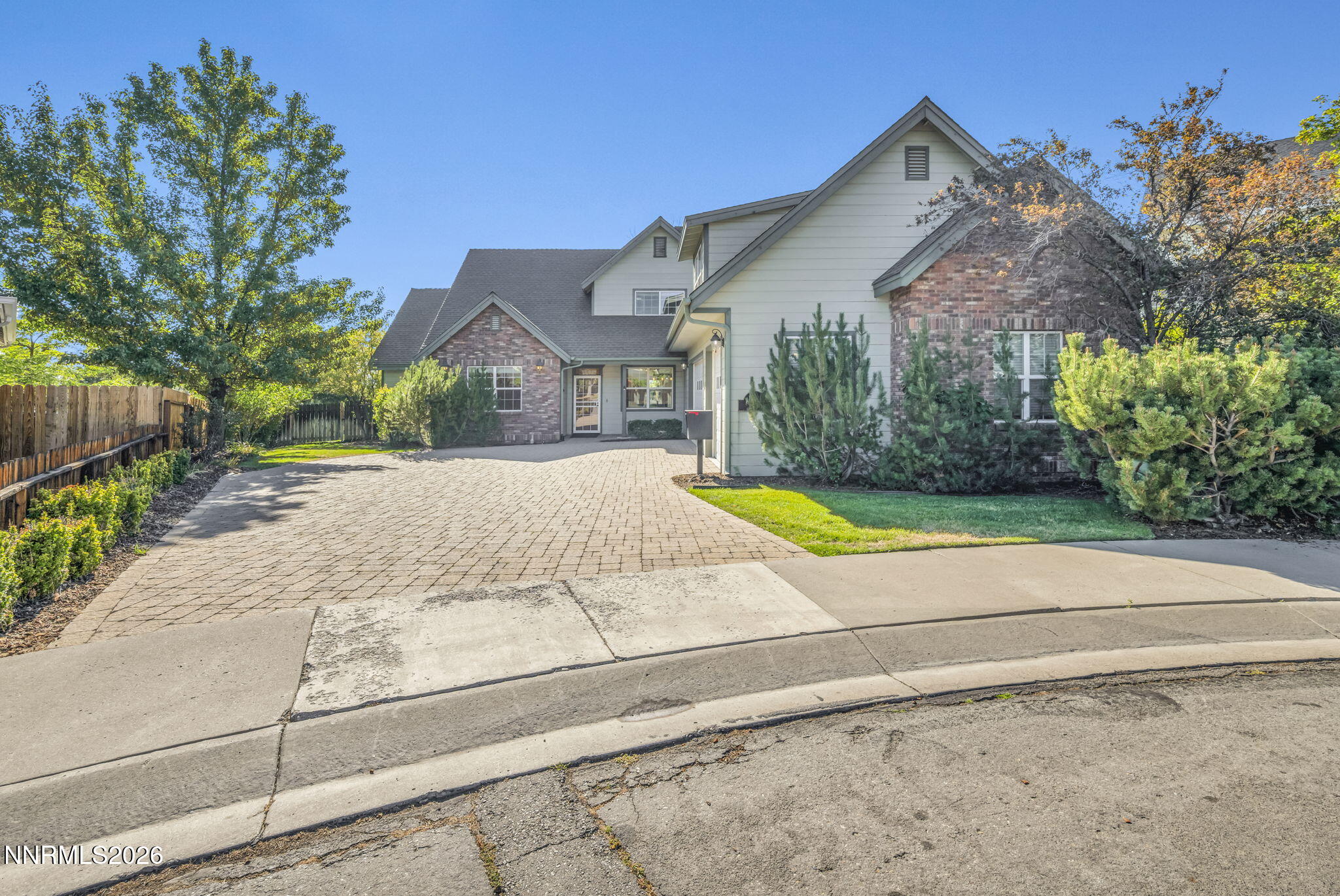 1581 Pinoak Lane