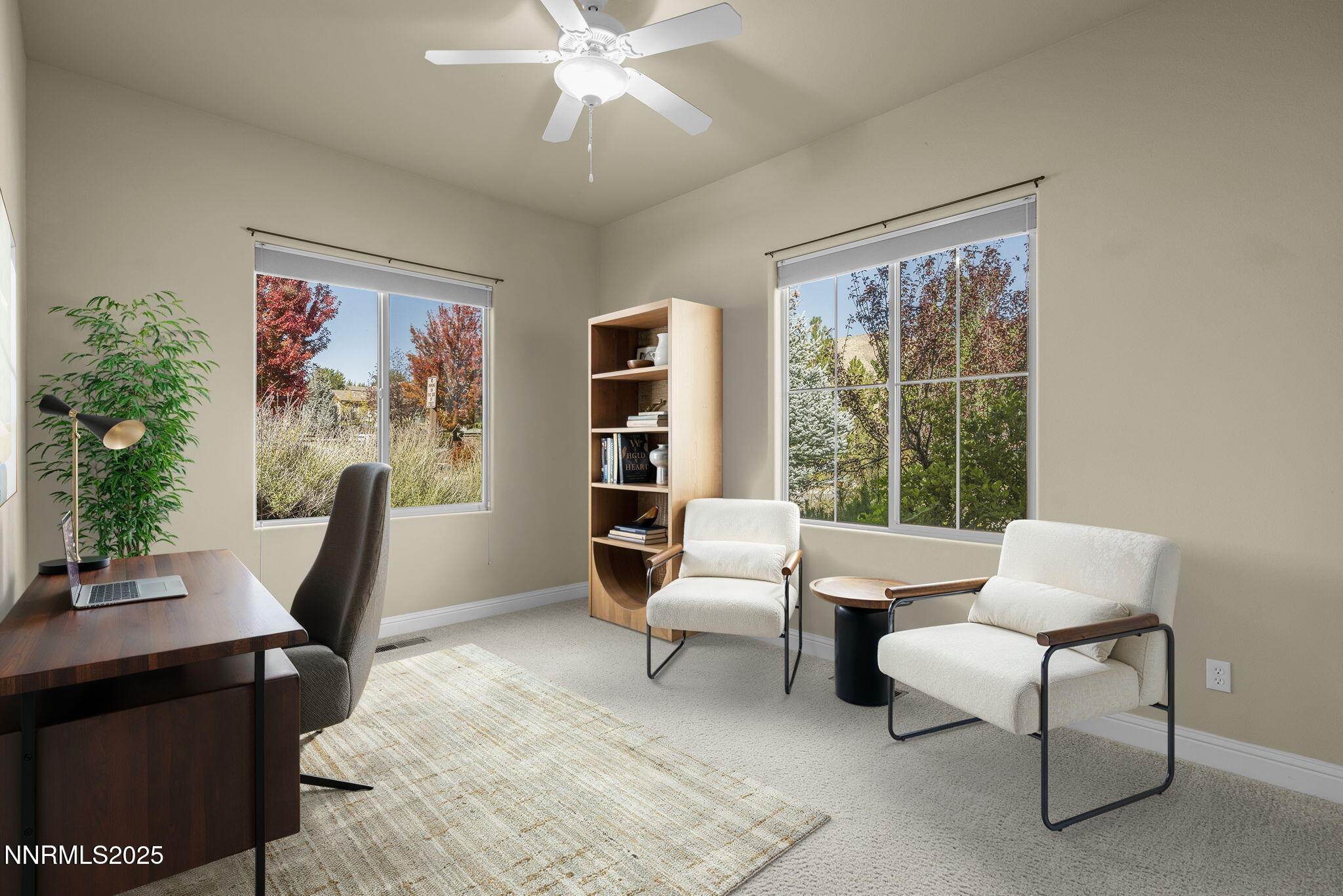 32-web-or-mls-8590_18th_Hole_Trail_Bedro