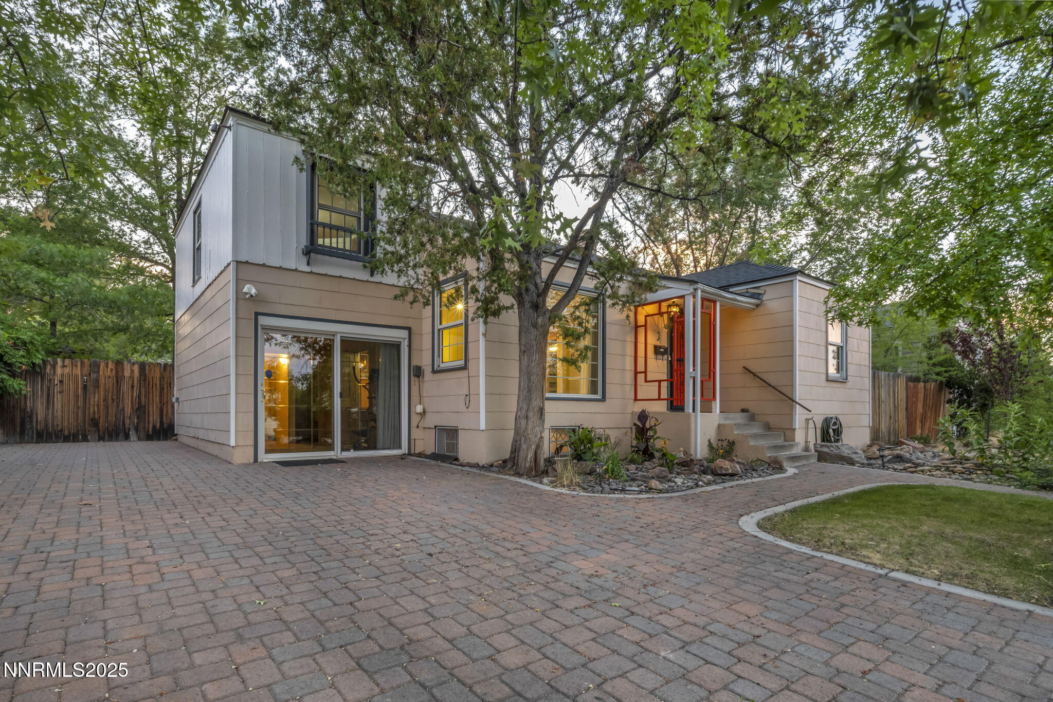 62-web-or-mls-1633-knox-ave