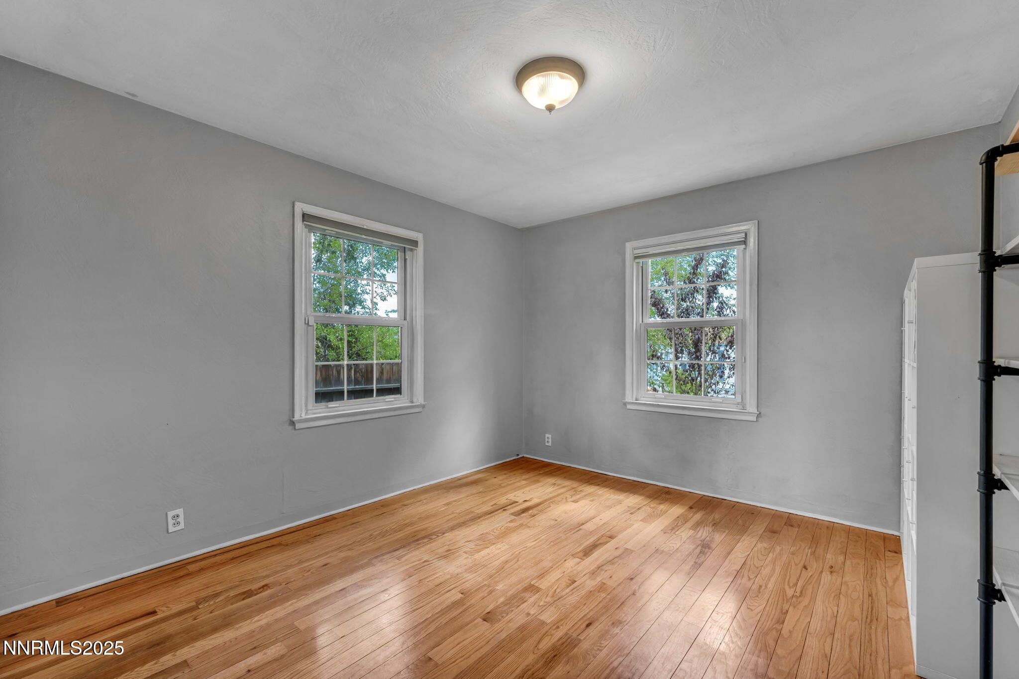 56-web-or-mls-1633-knox-ave