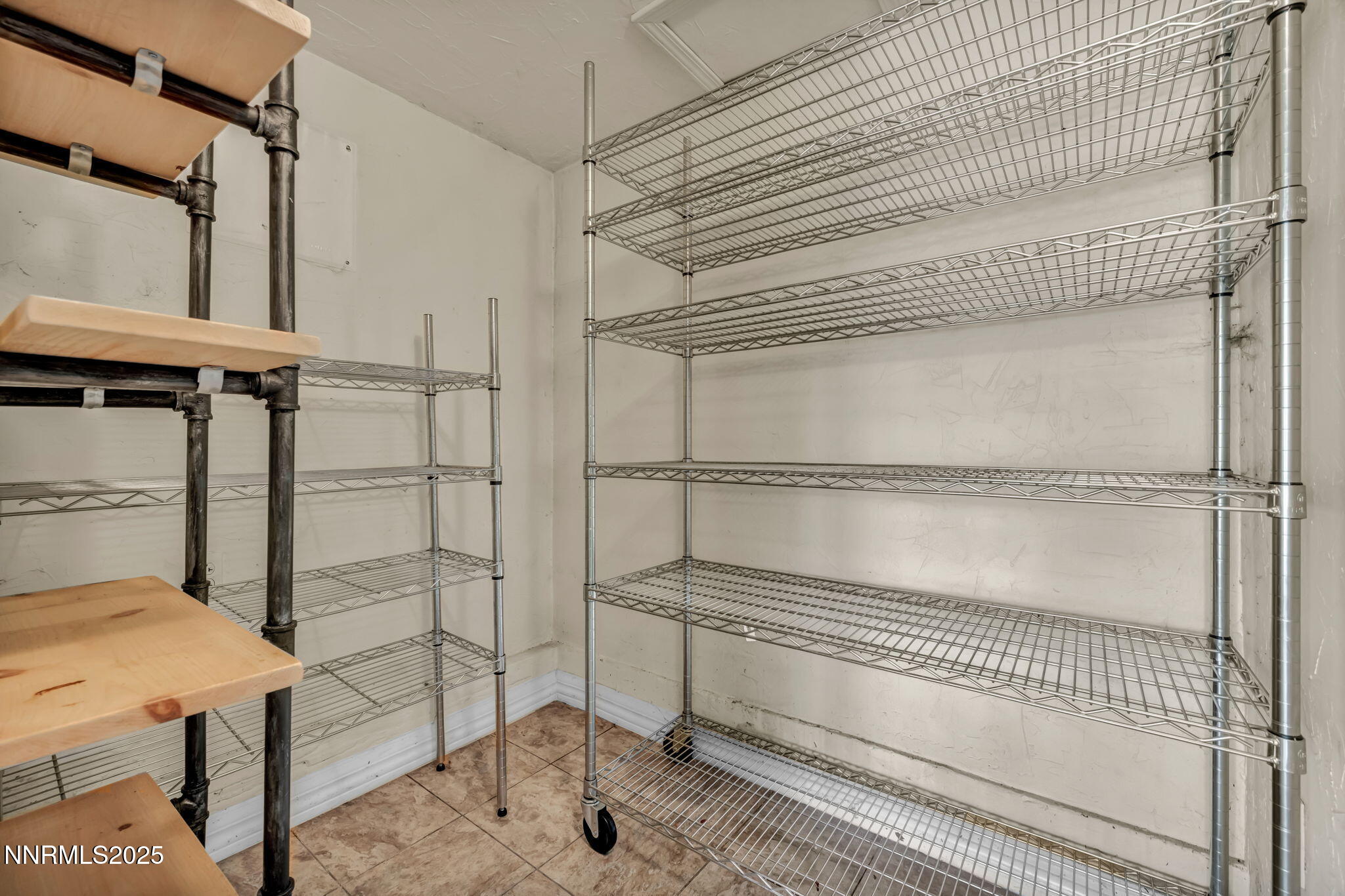 37-web-or-mls-1633-knox-ave