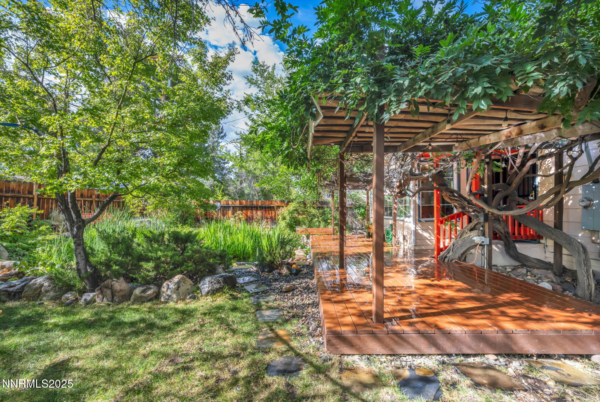 23-web-or-mls-1633-knox-ave