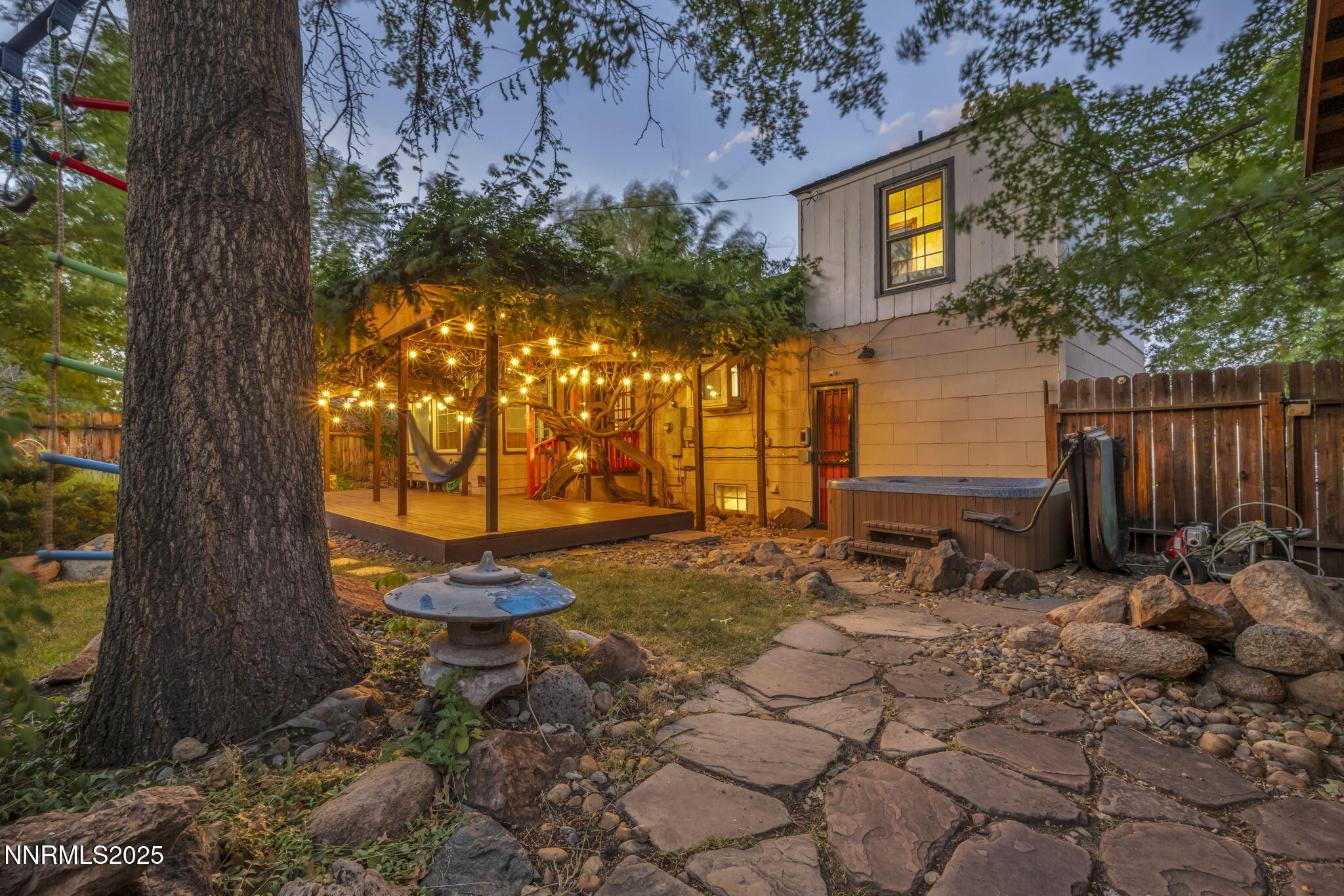 67-web-or-mls-1633-knox-ave