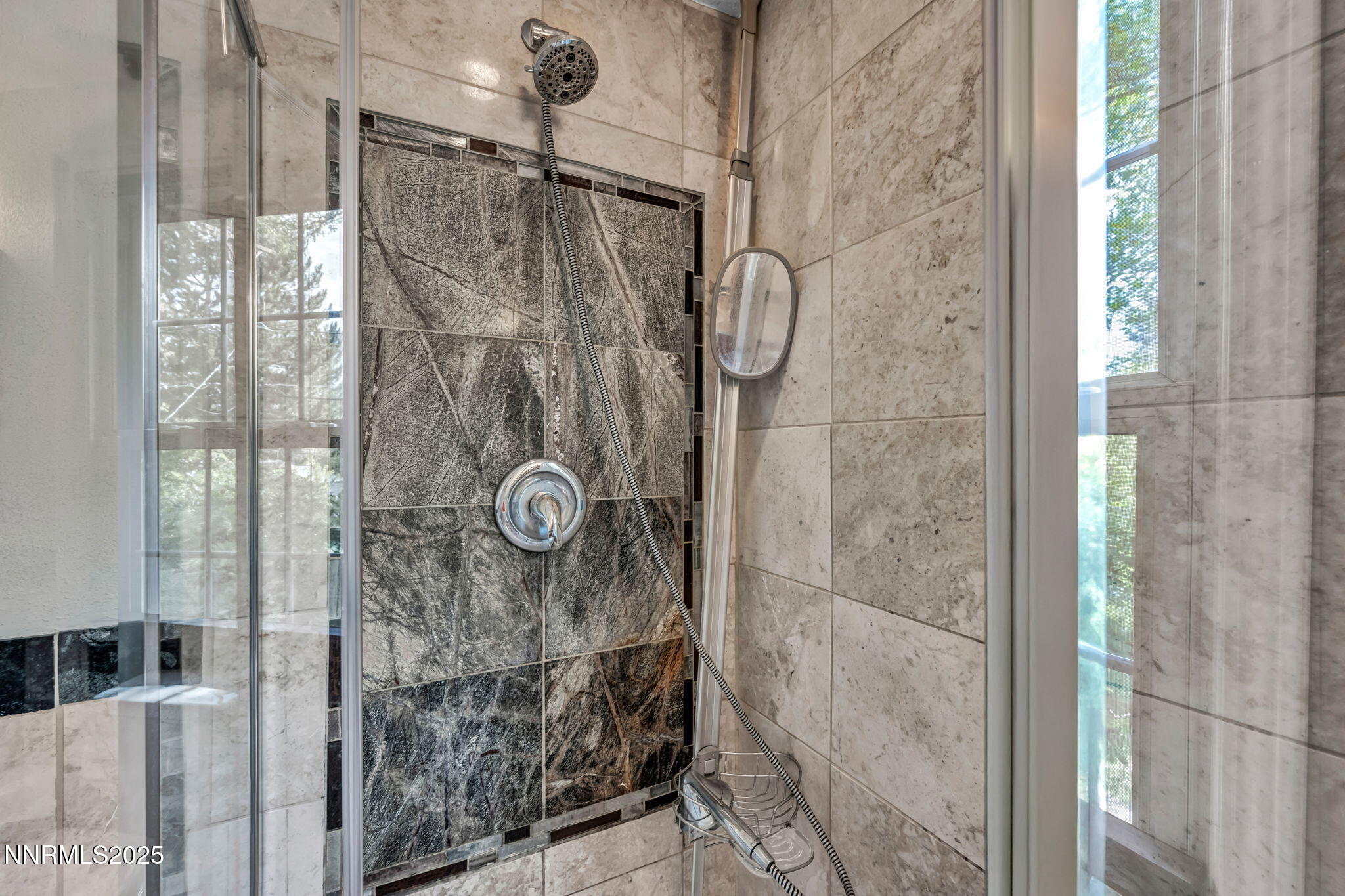 44-web-or-mls-1633-knox-ave