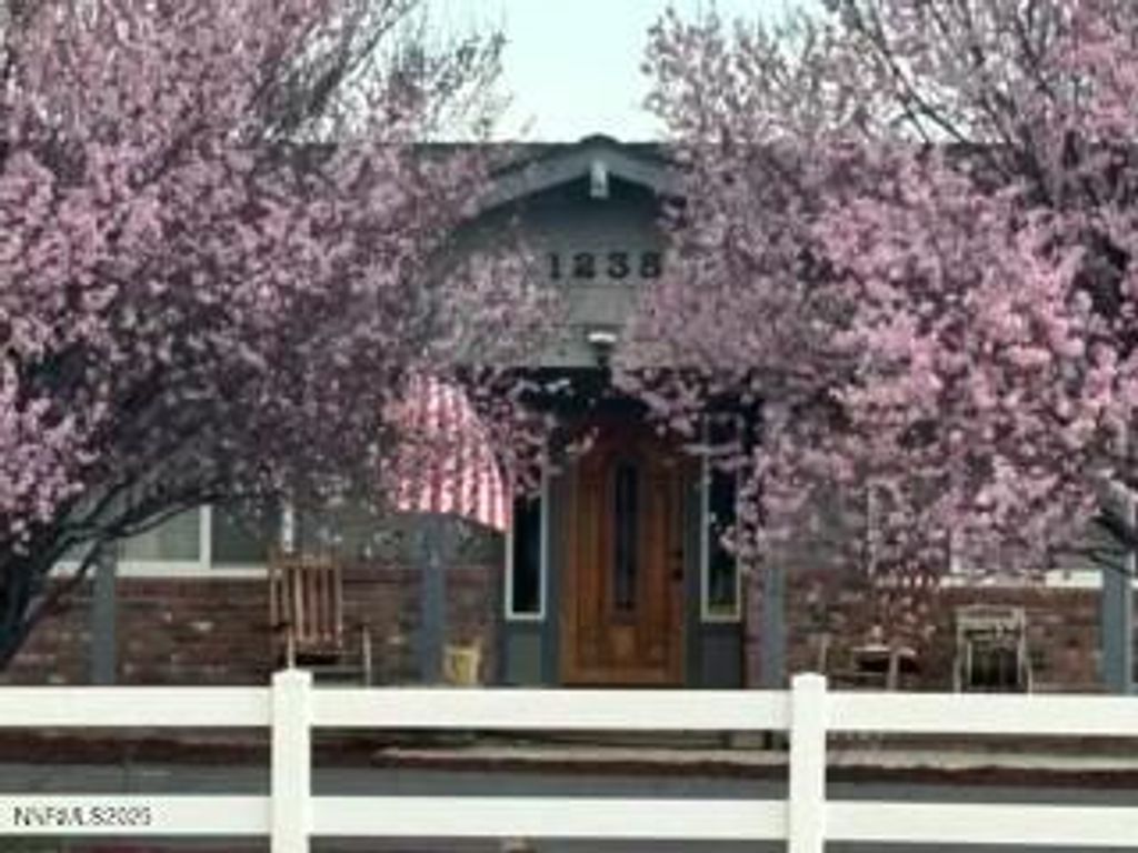 Photo of 1235 Koontz Lane, Carson City, NV 89701 (MLS # 250058808)