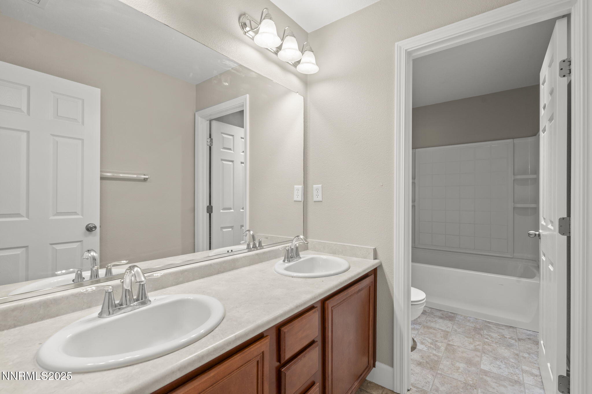 21-web-or-mls-_DSC3495