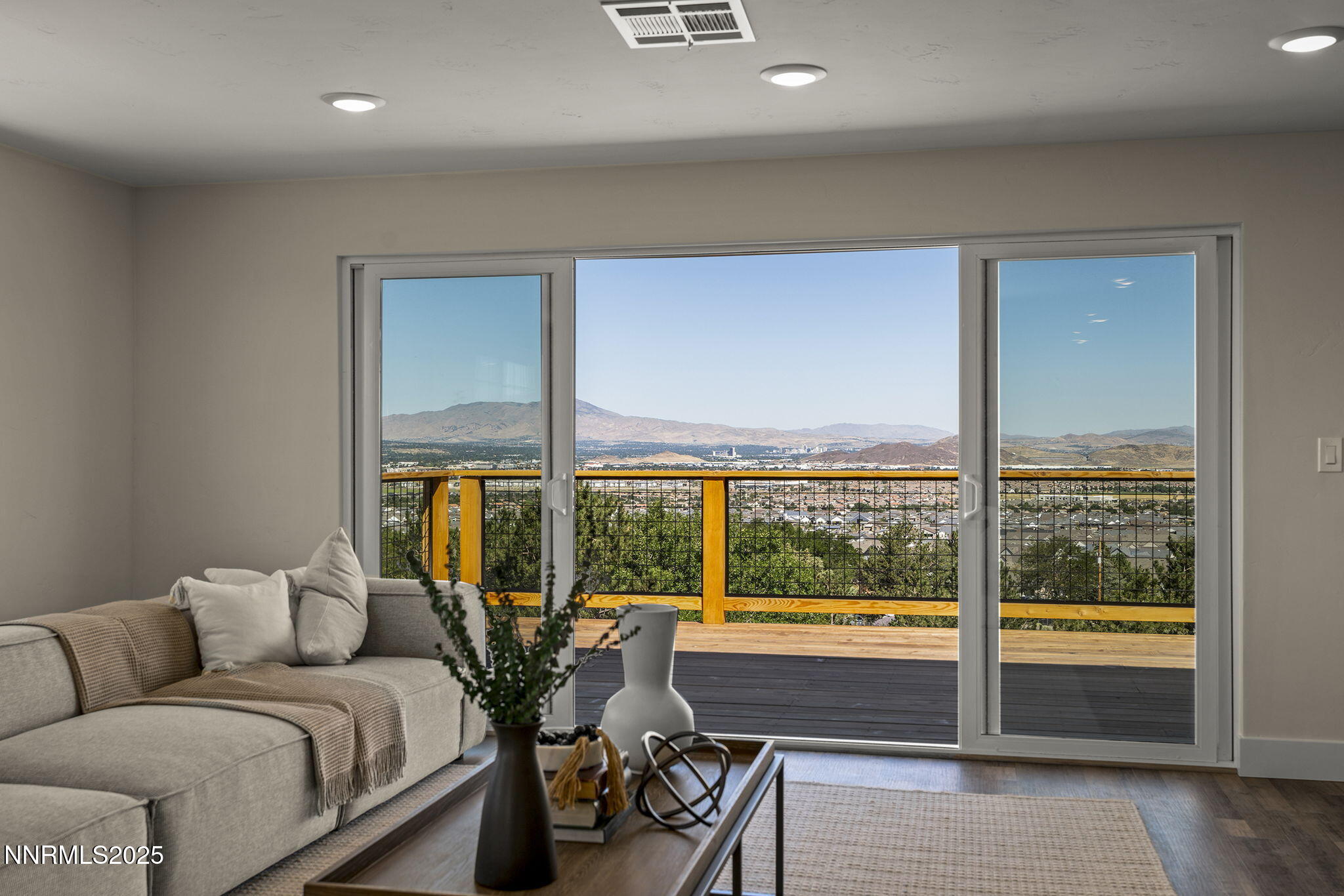 18-web-or-mls-_DSC7144