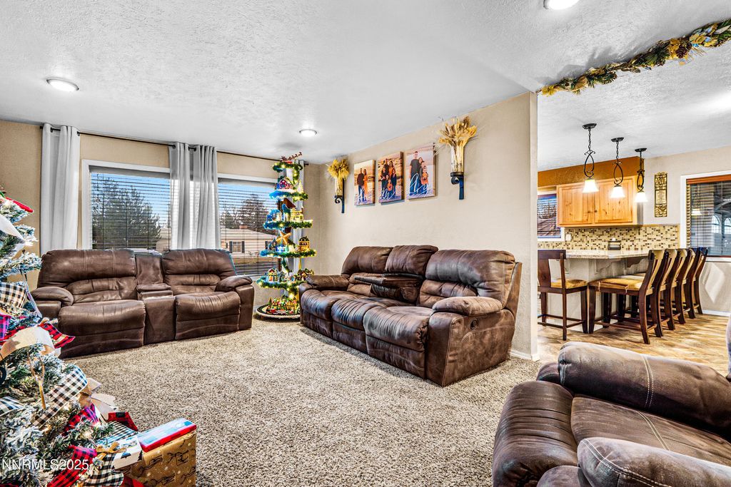 Photo of 1564 Mizpah Street, Winnemucca, NV 89445 (MLS # 250059315)