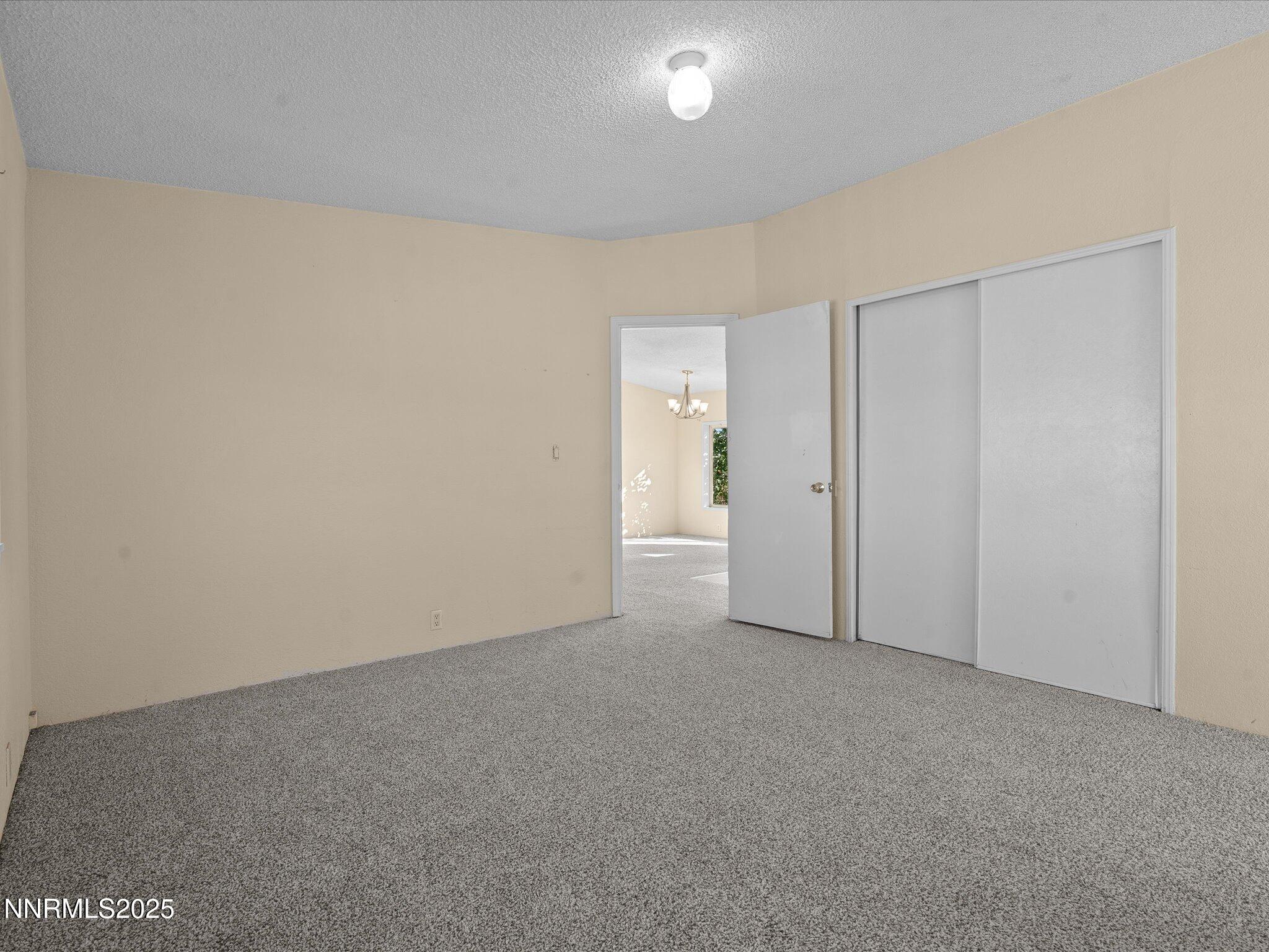 26-871 Jennys Ln-125