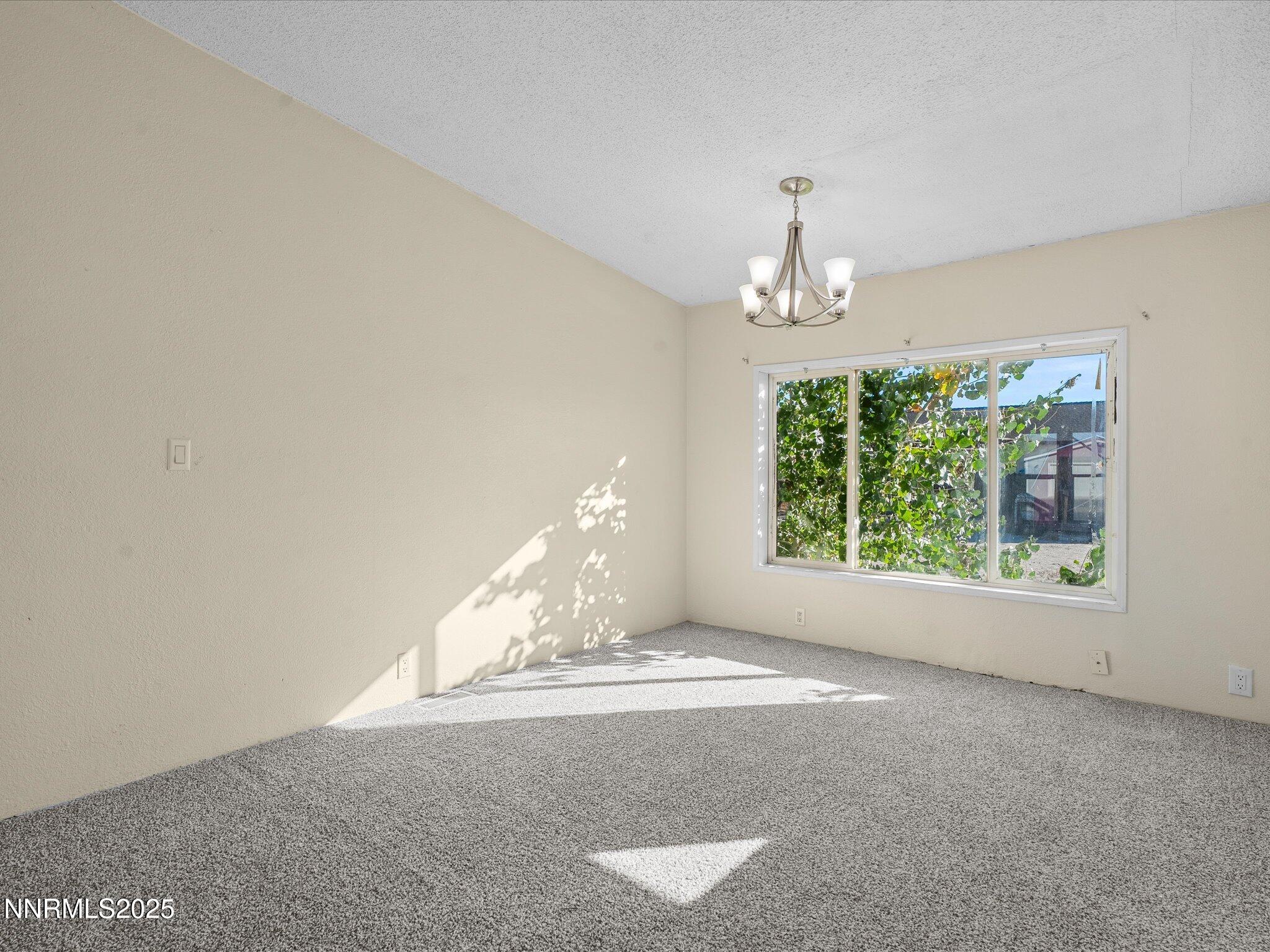 11-871 Jennys Ln-110