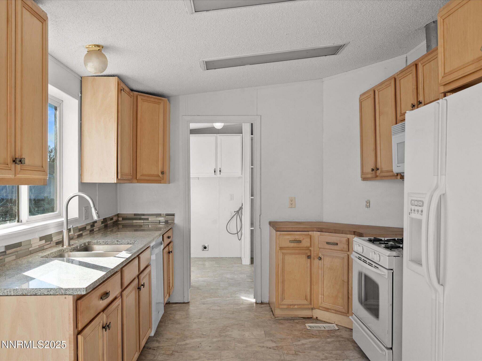 18-871 Jennys Ln-117