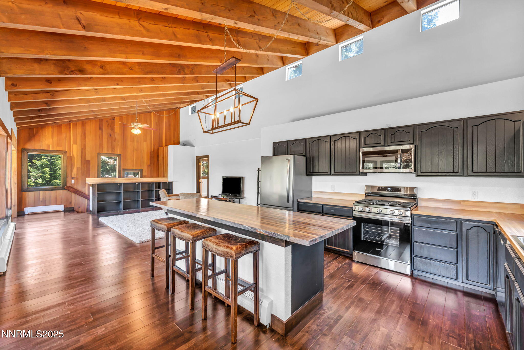 66-web-or-mls-638-n-martin-dr