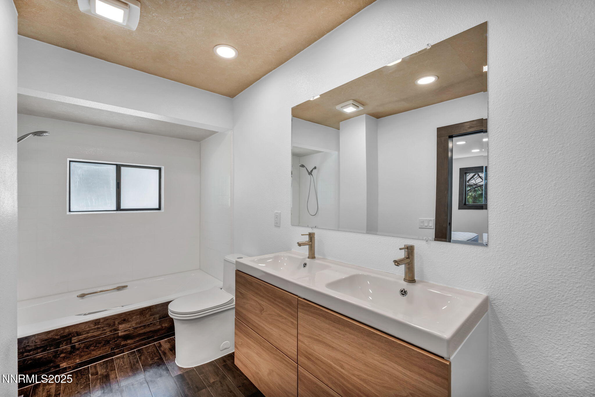 80-web-or-mls-638-n-martin-dr