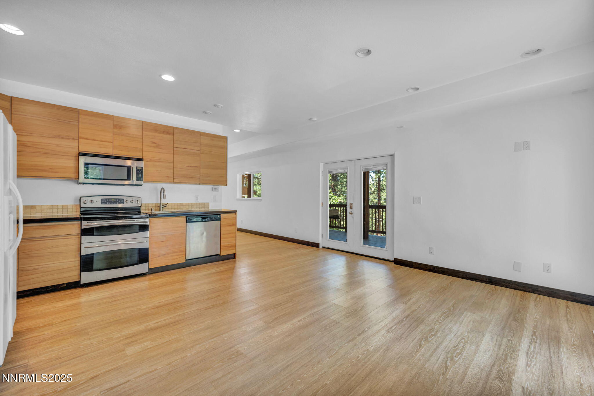 113-web-or-mls-638-n-martin-dr