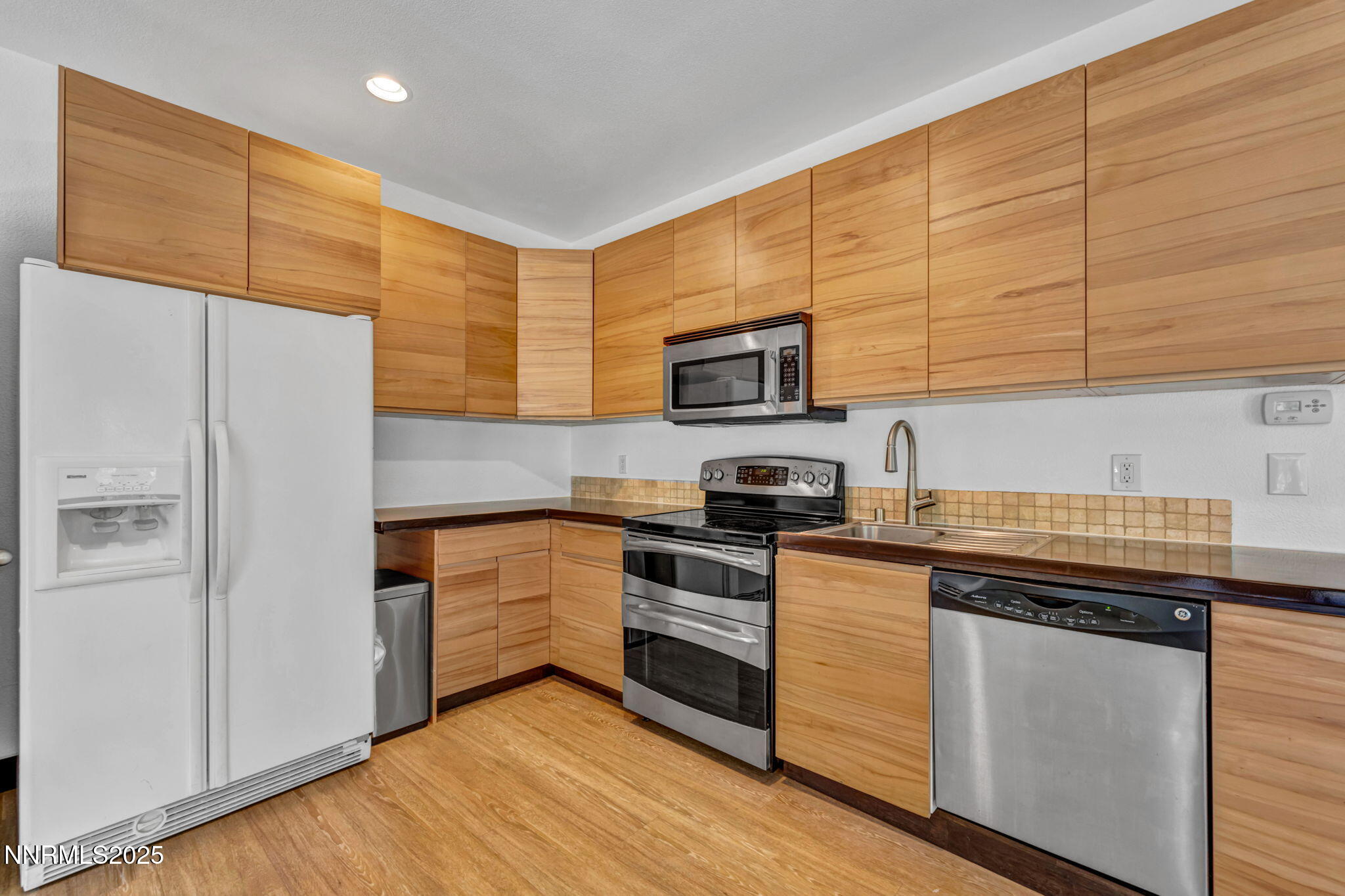 115-web-or-mls-638-n-martin-dr