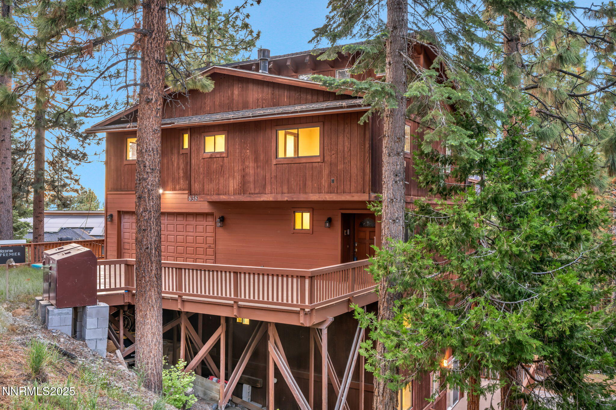 6-web-or-mls-638-n-martin-dr