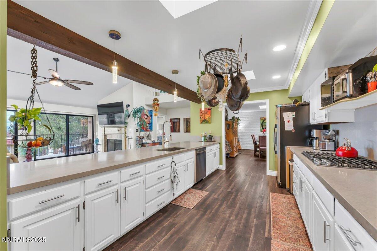 22-3415 Skyline Blvd Reno NV 89509 (22 o