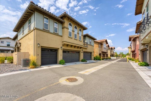 Featured picture for the property 250055325
