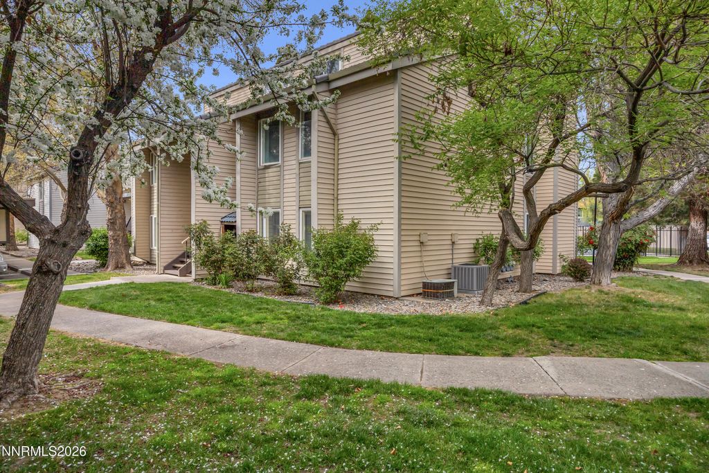 Photo of 2367 Roundhouse Road, Sparks, NV 89431 (MLS # 260003915)