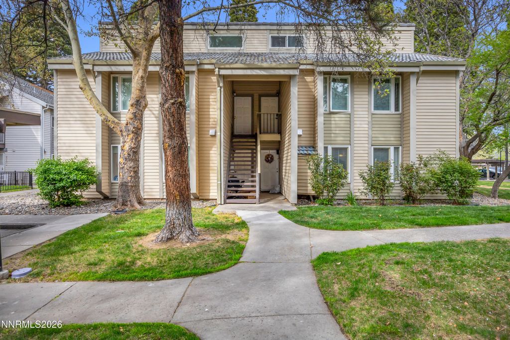 Photo of 2367 Roundhouse Road, Sparks, NV 89431 (MLS # 260003915)