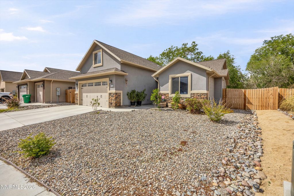 Photo of 210 Heather Lane, Fernley, NV 89408 (MLS # 260005212)