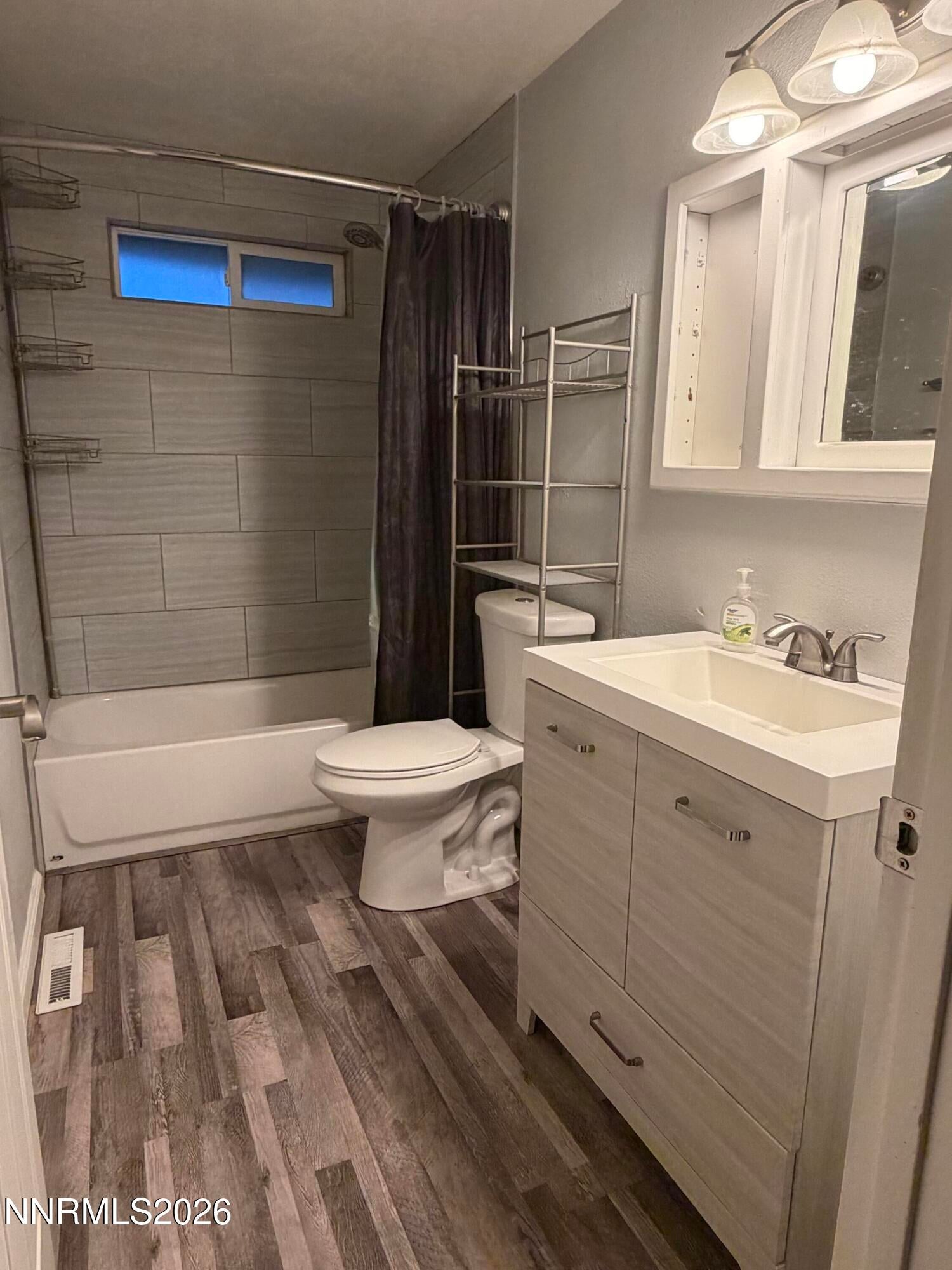 3562 Onyx Court