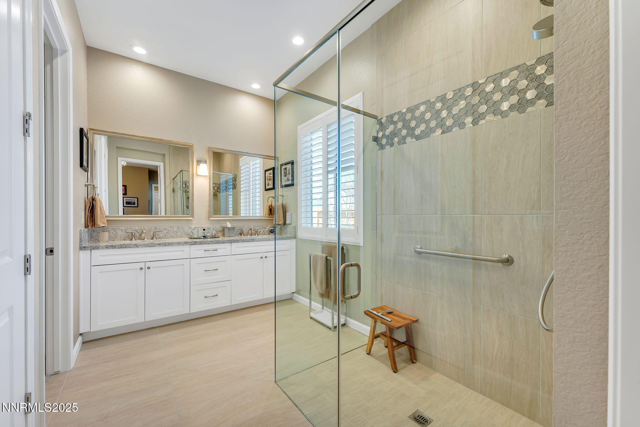 22-web-or-mls-2121 Kates Bridge Dr Reno