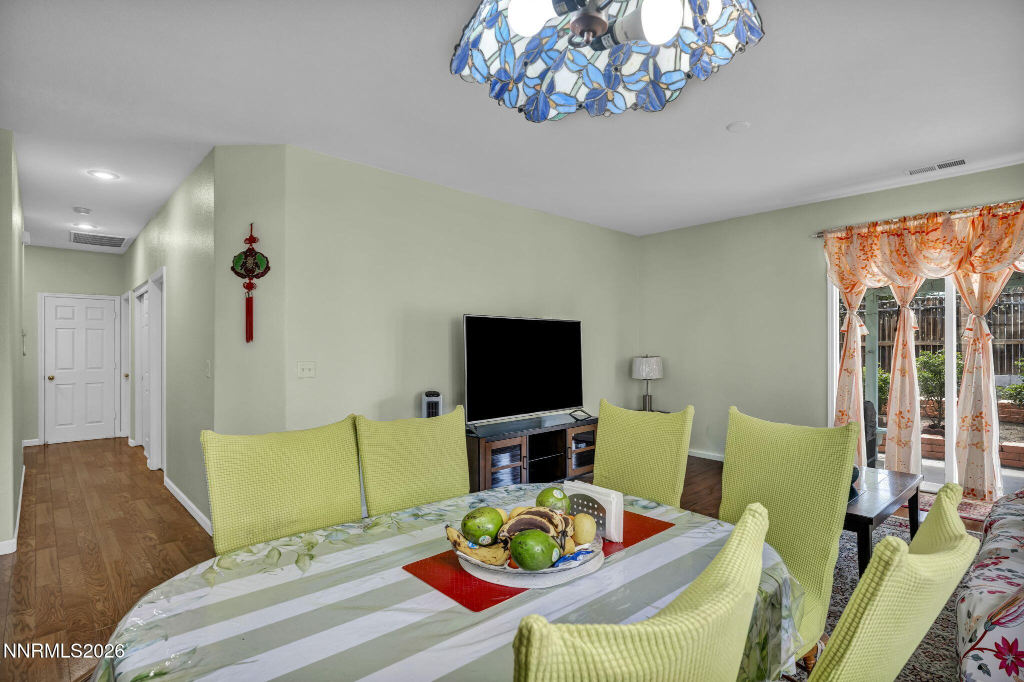 25-web-or-mls-570-sunrise-cir