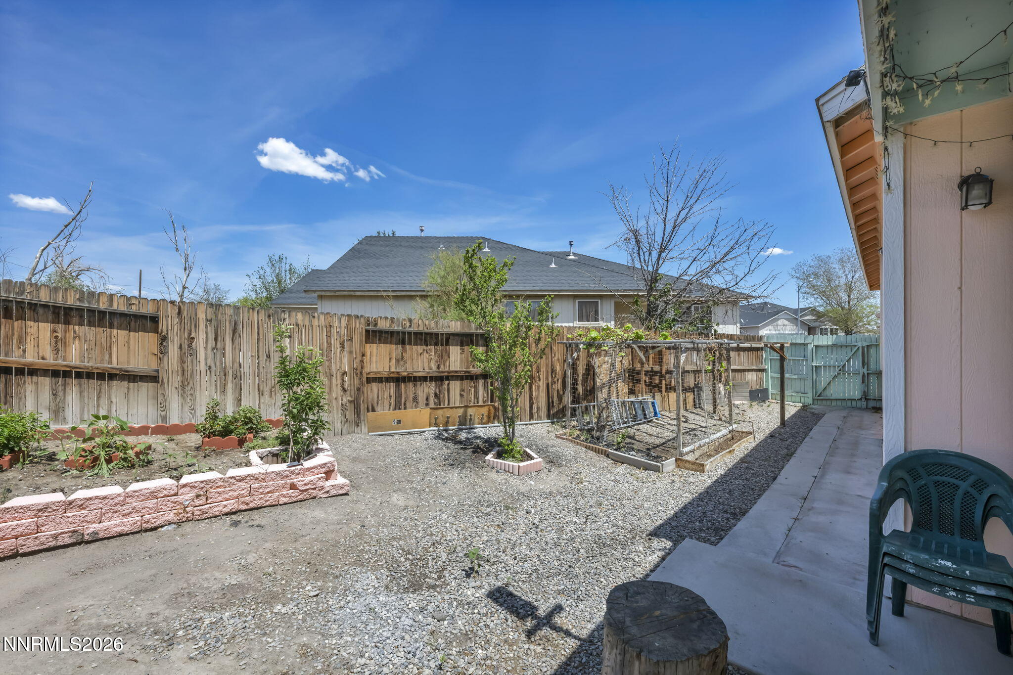 7-web-or-mls-570-sunrise-cir