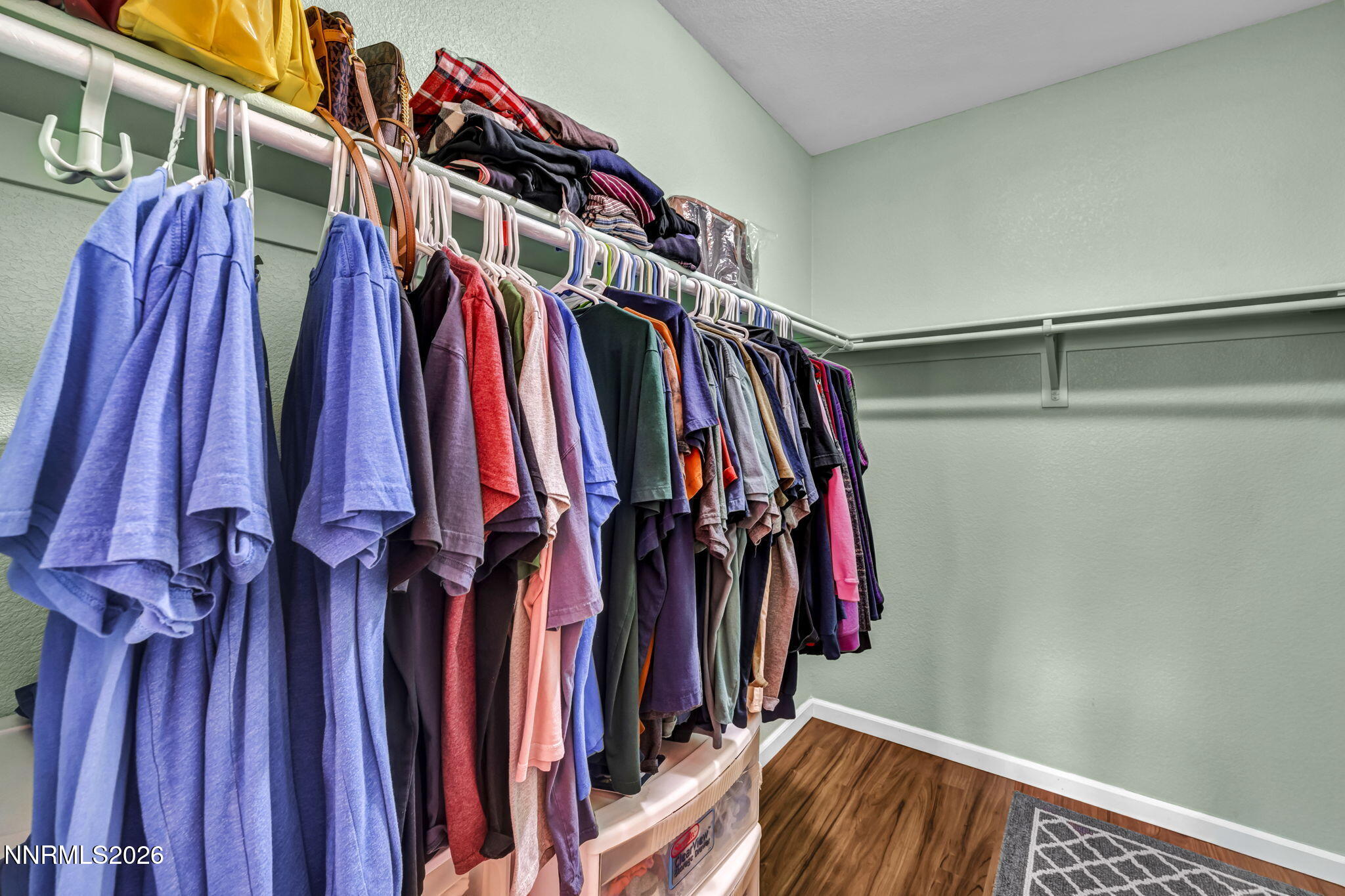 39-web-or-mls-570-sunrise-cir