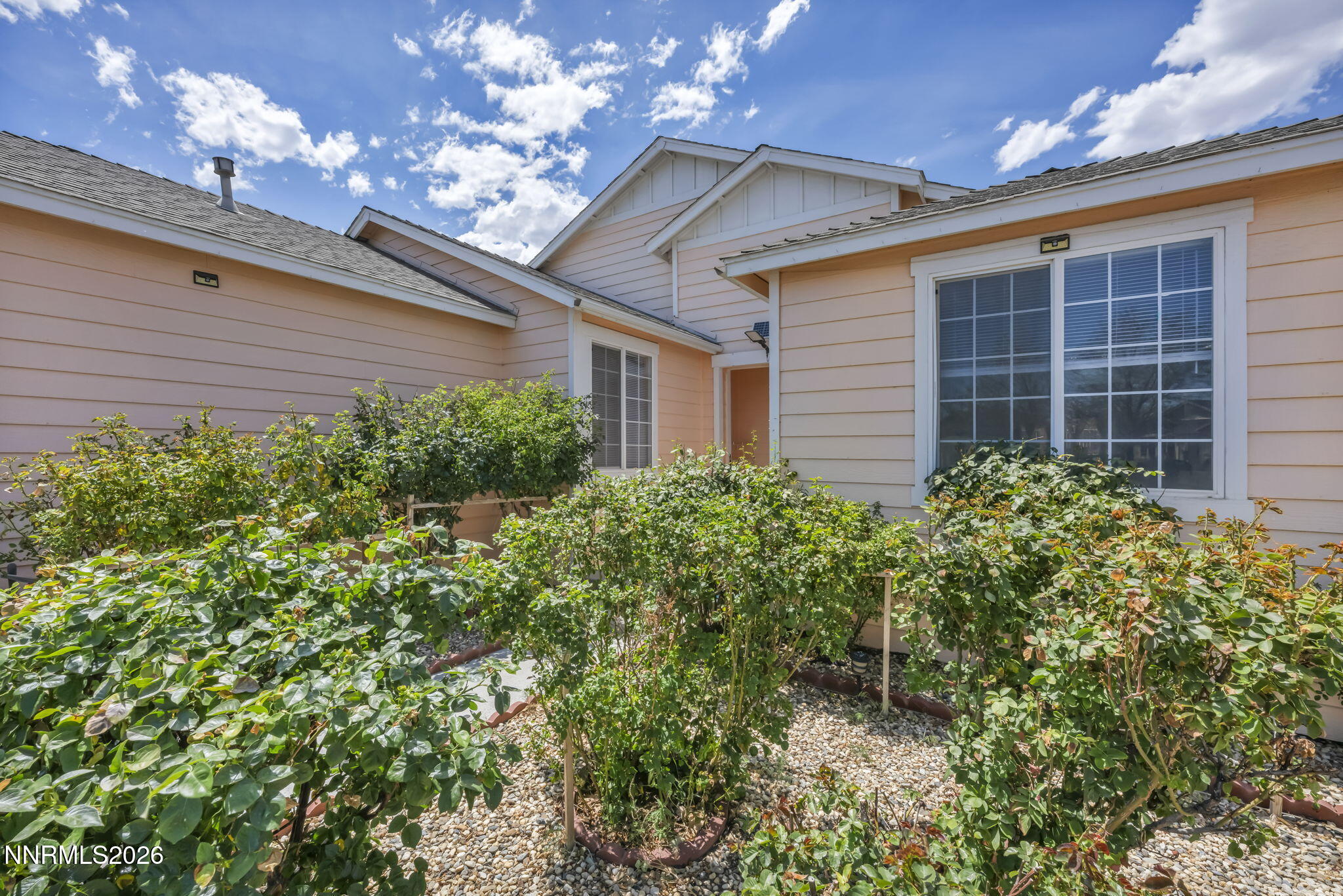 4-web-or-mls-570-sunrise-cir
