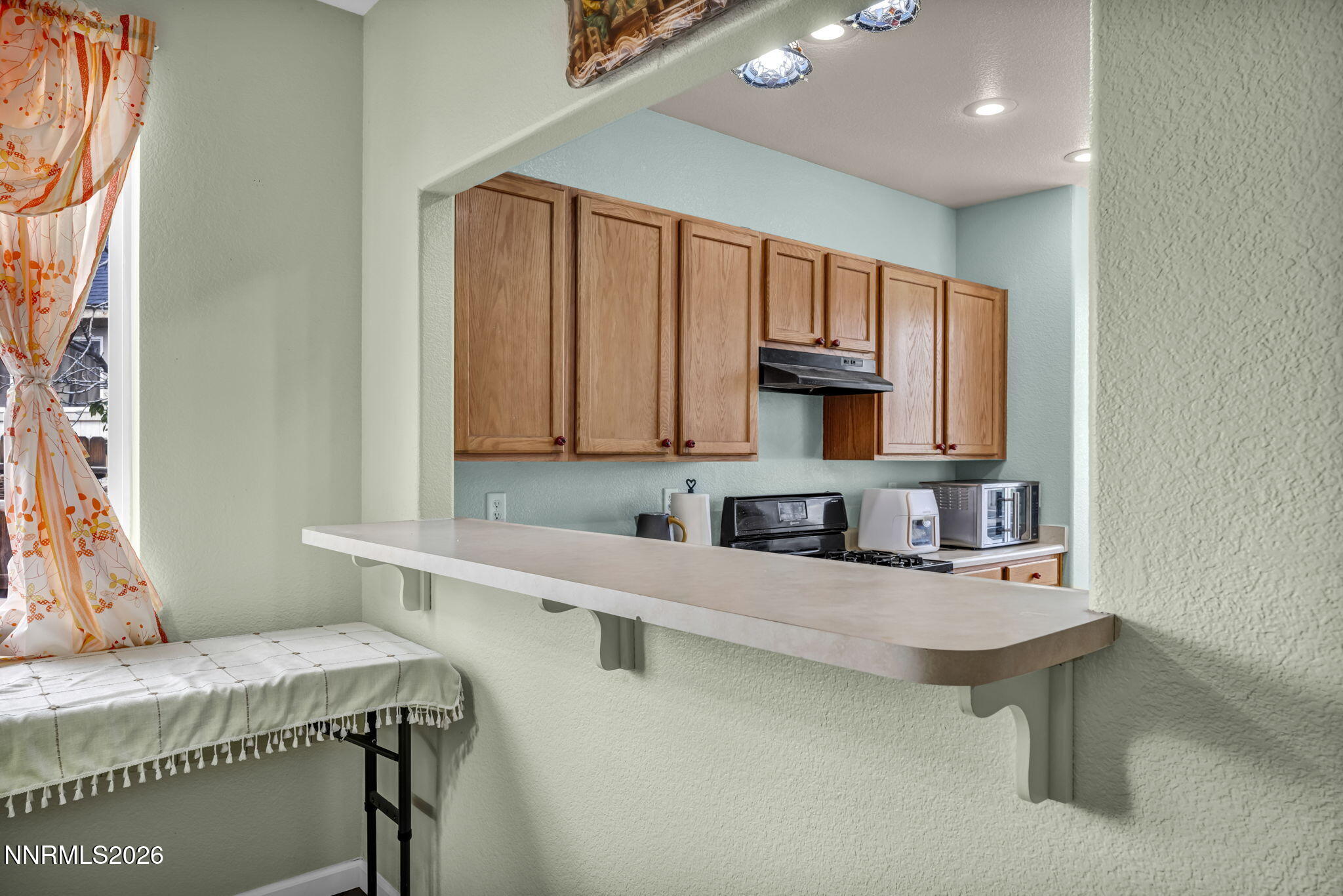 30-web-or-mls-570-sunrise-cir