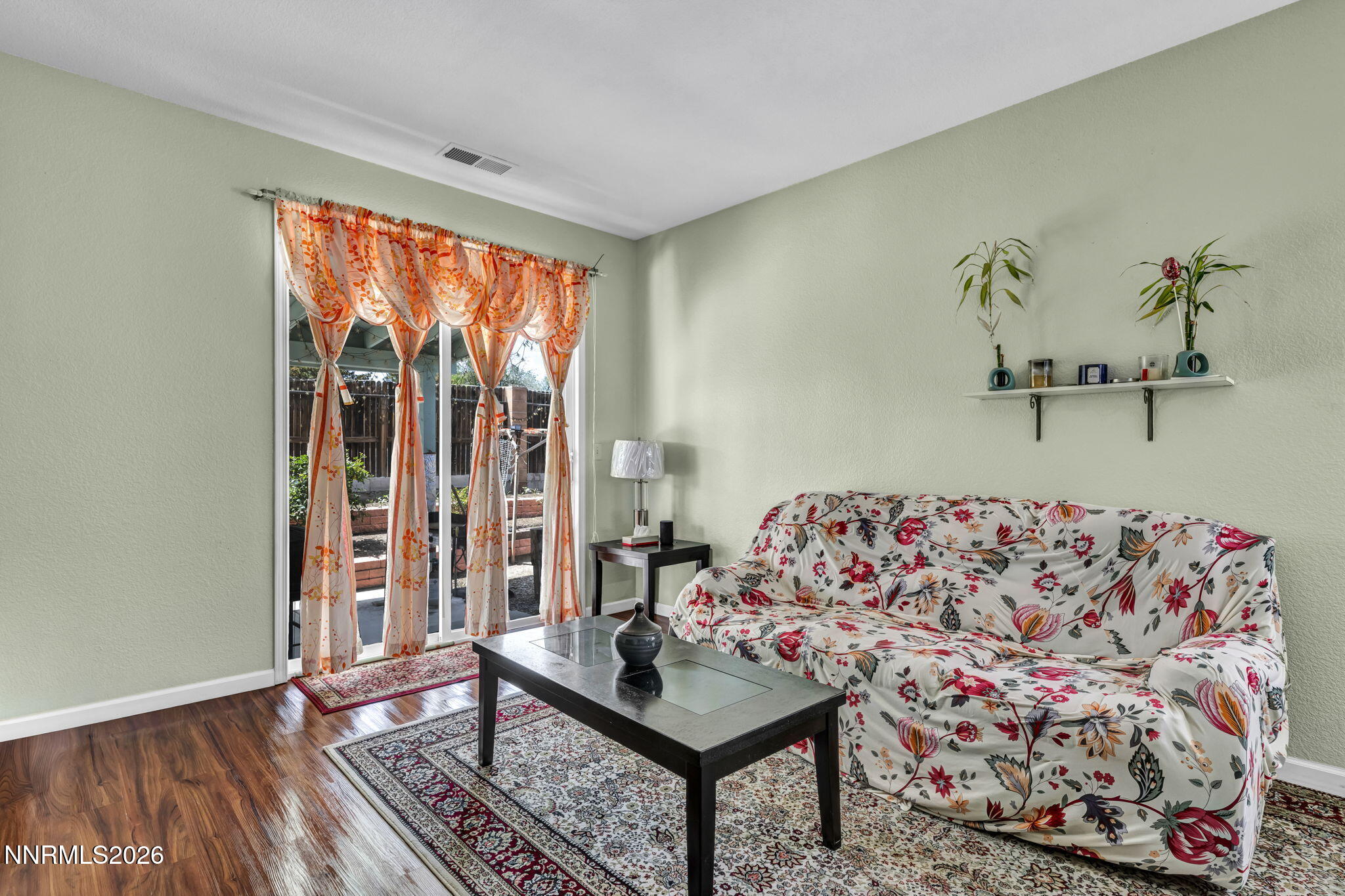 24-web-or-mls-570-sunrise-cir