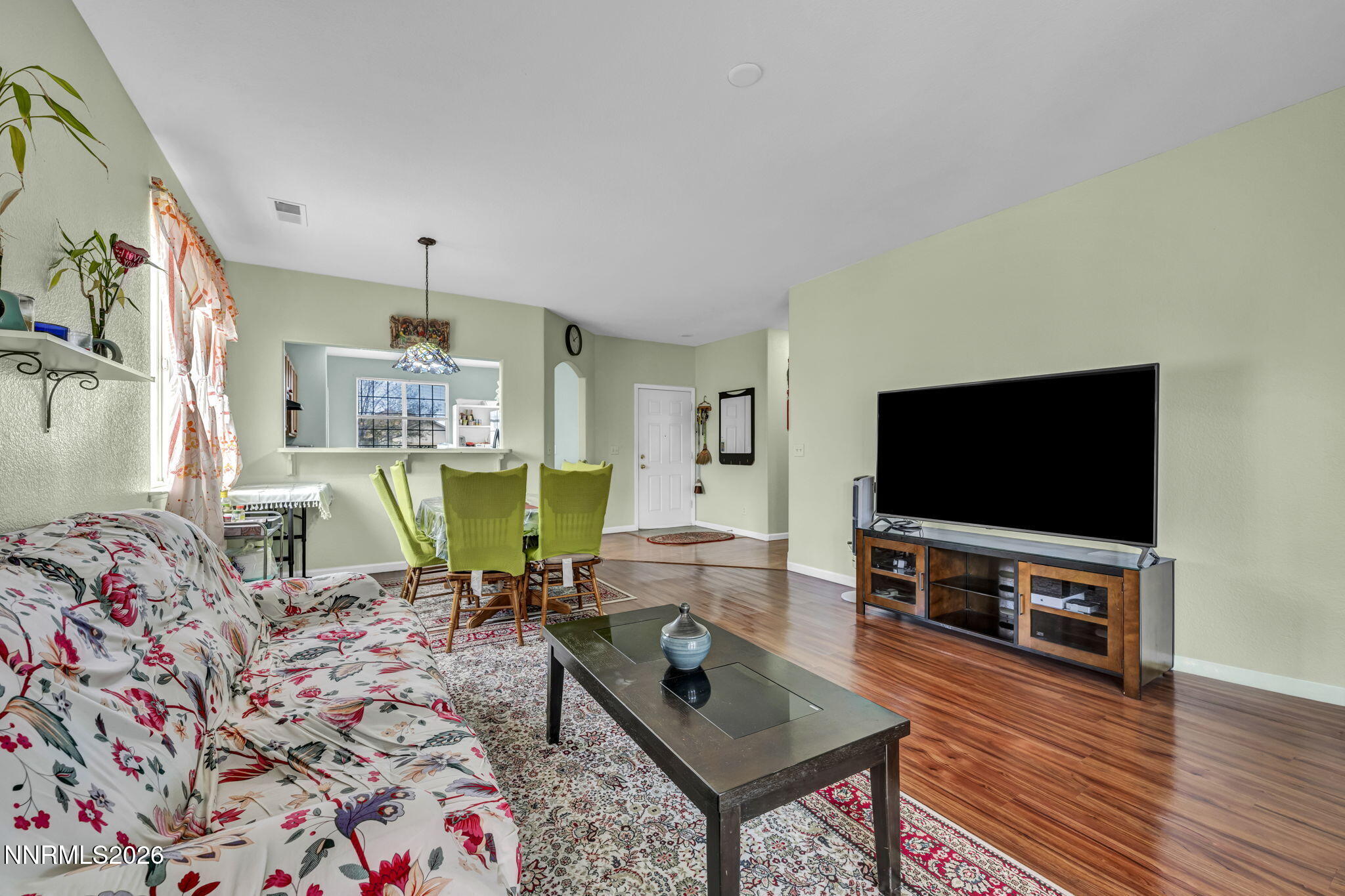 22-web-or-mls-570-sunrise-cir