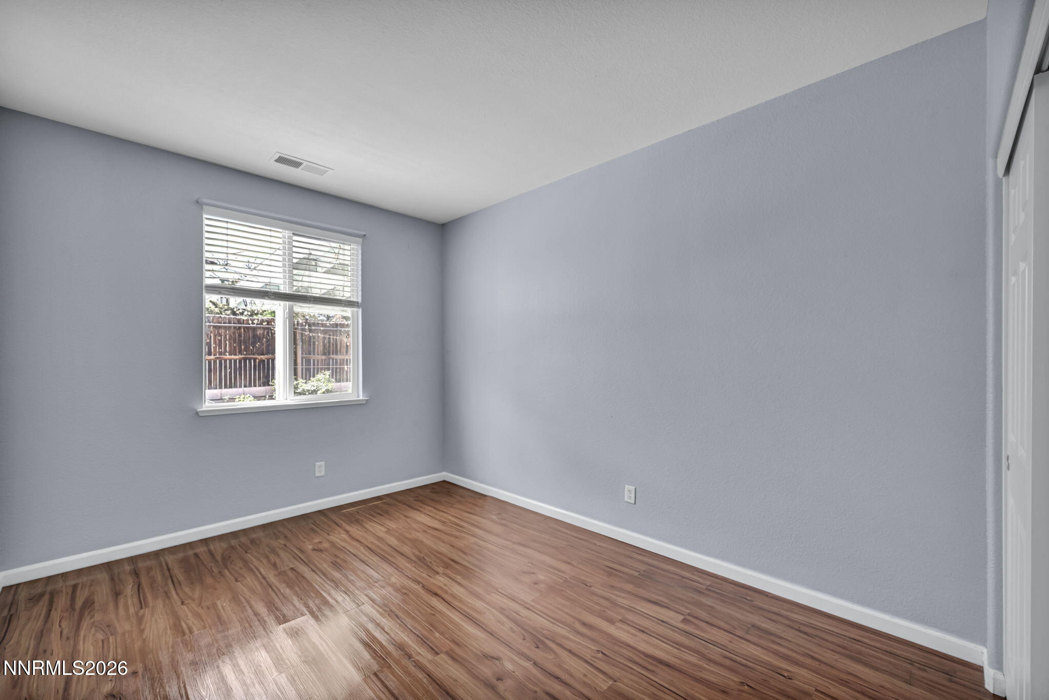 38-web-or-mls-570-sunrise-cir