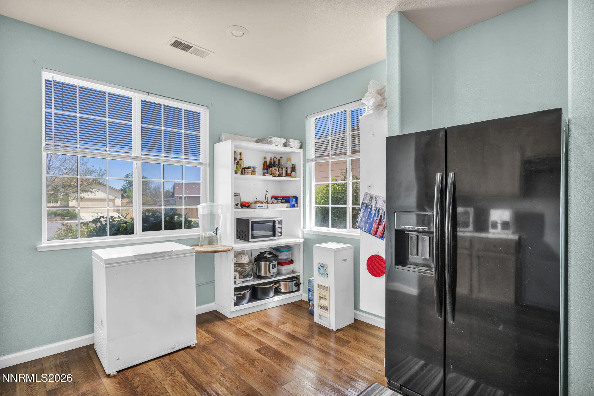 27-web-or-mls-570-sunrise-cir