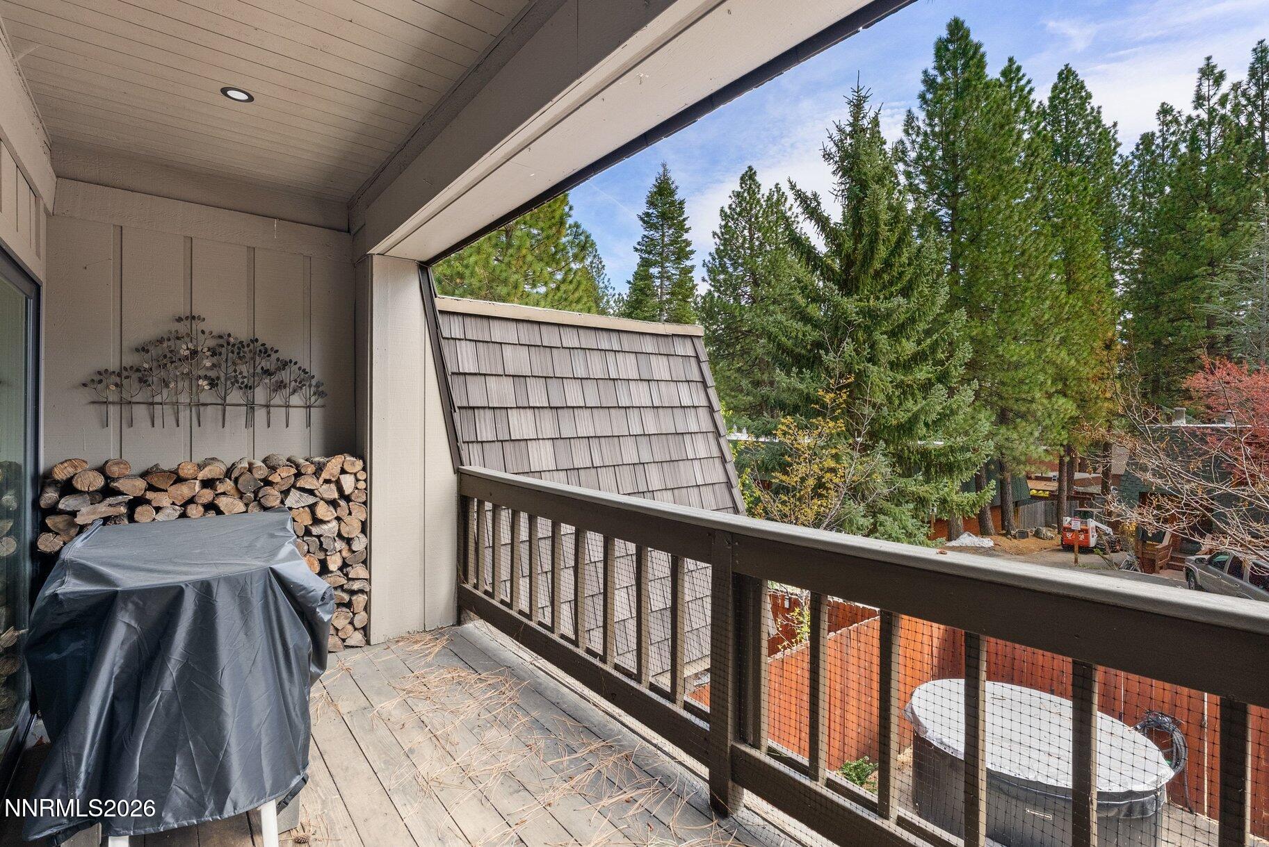 861 Southwood Boulevard 32