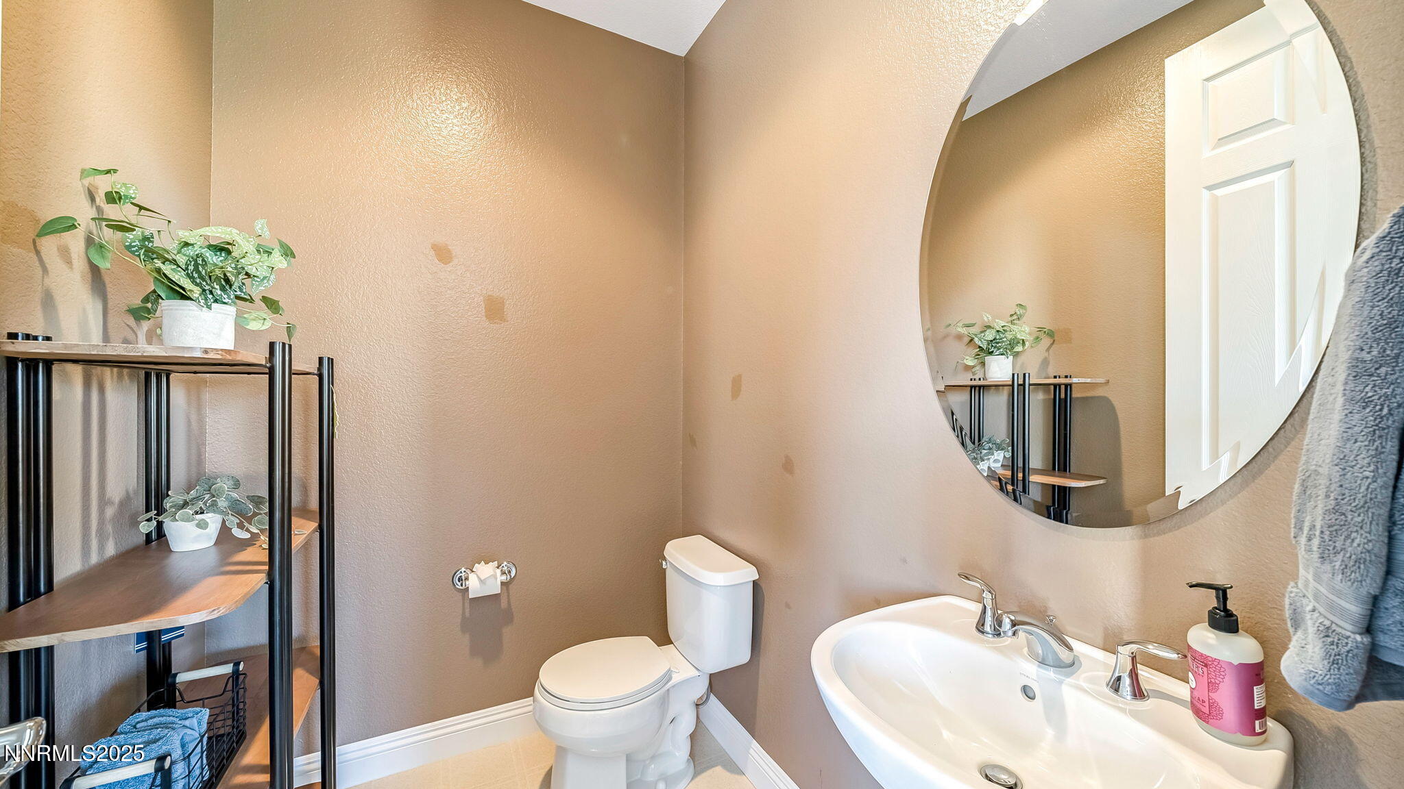 40-DSC06882_3_4_6-Edit