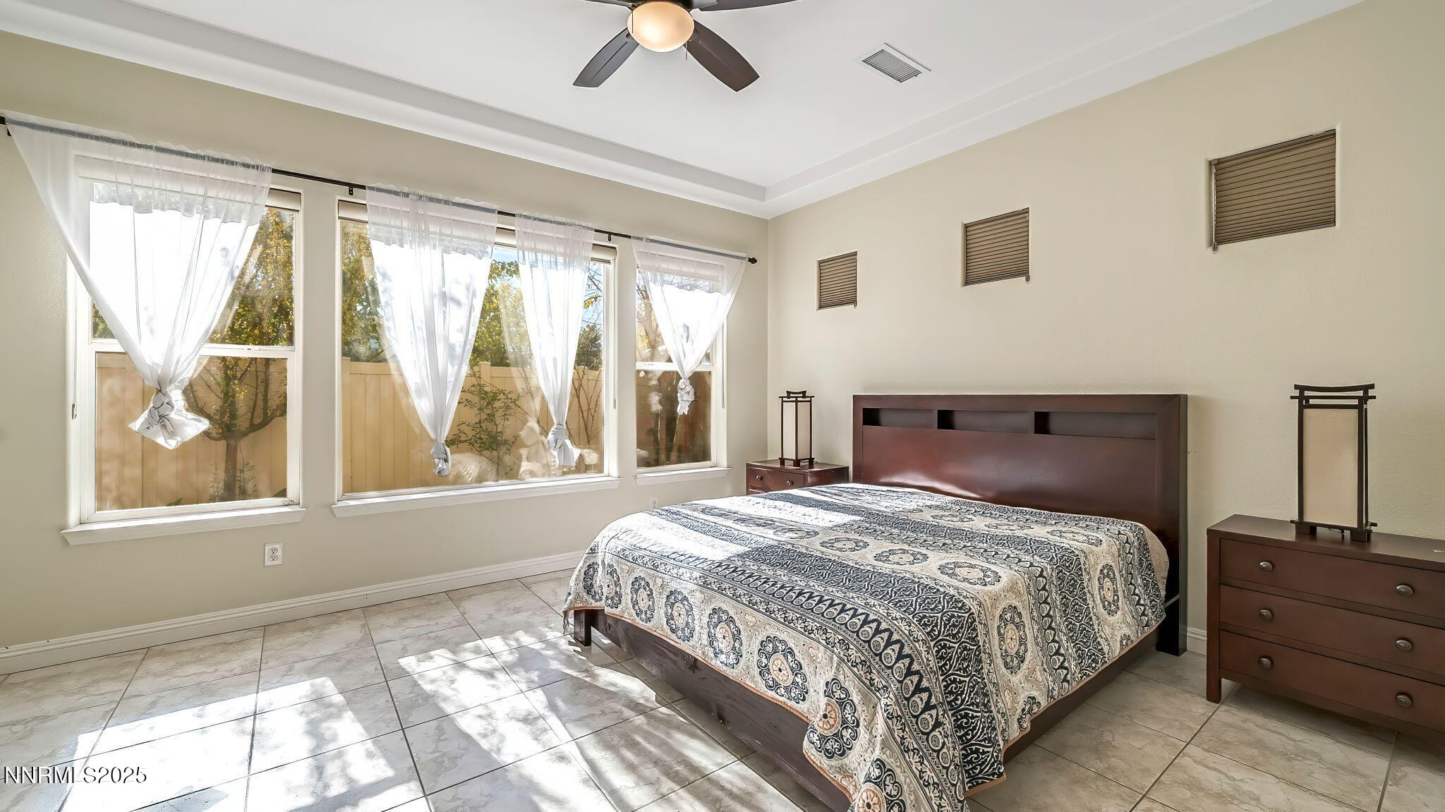 22-DSC06740_1_2_4-Edit