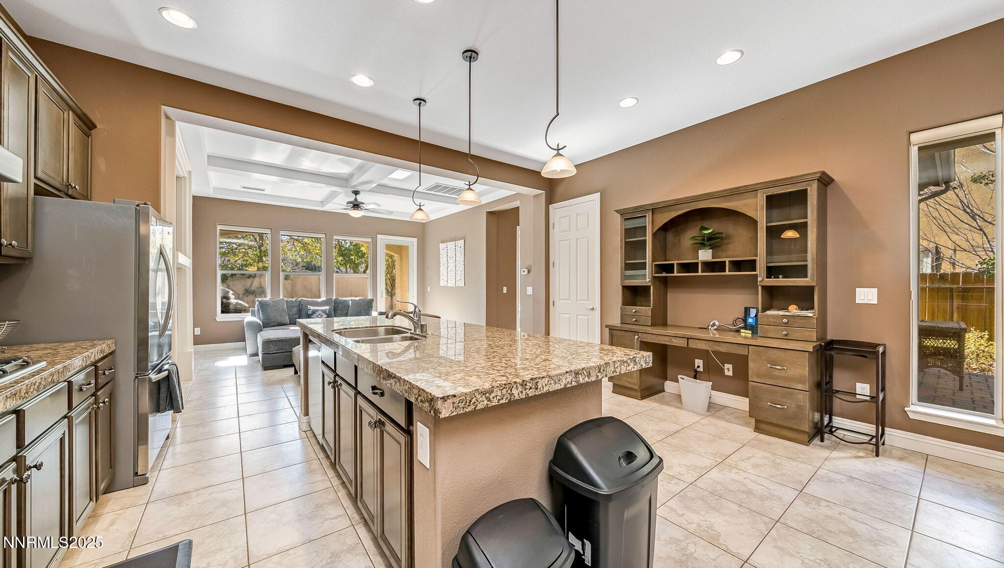 15-DSC06923_4_5_6-Edit