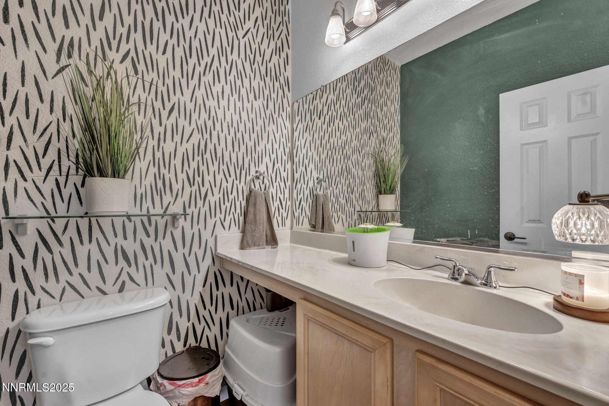 12-web-or-mls-4592-kathleen-denise-ln