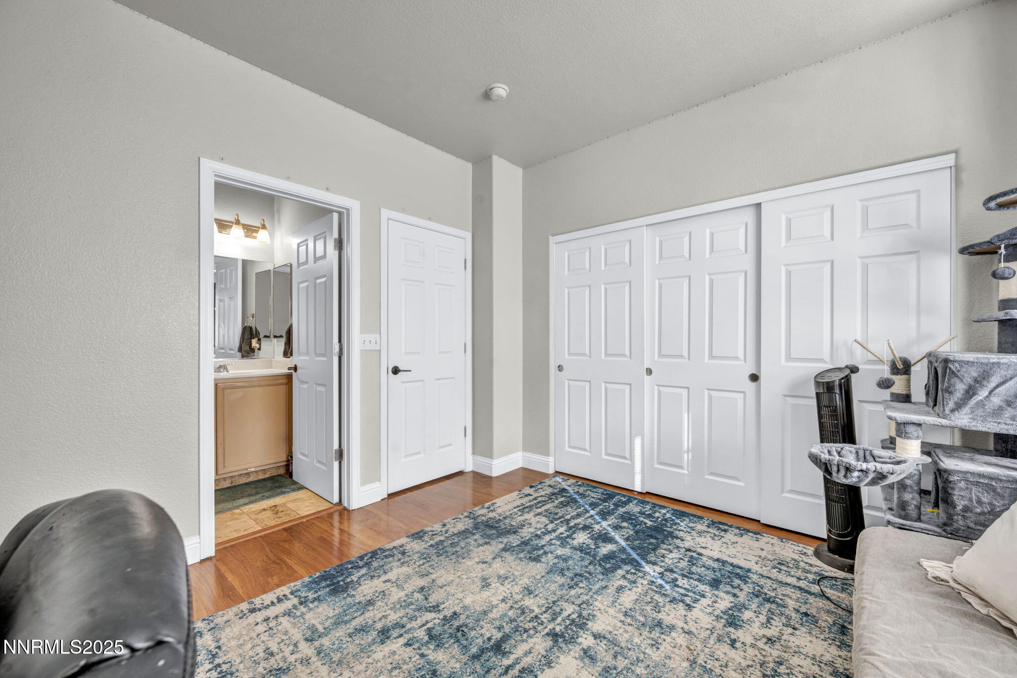 22-web-or-mls-4592-kathleen-denise-ln