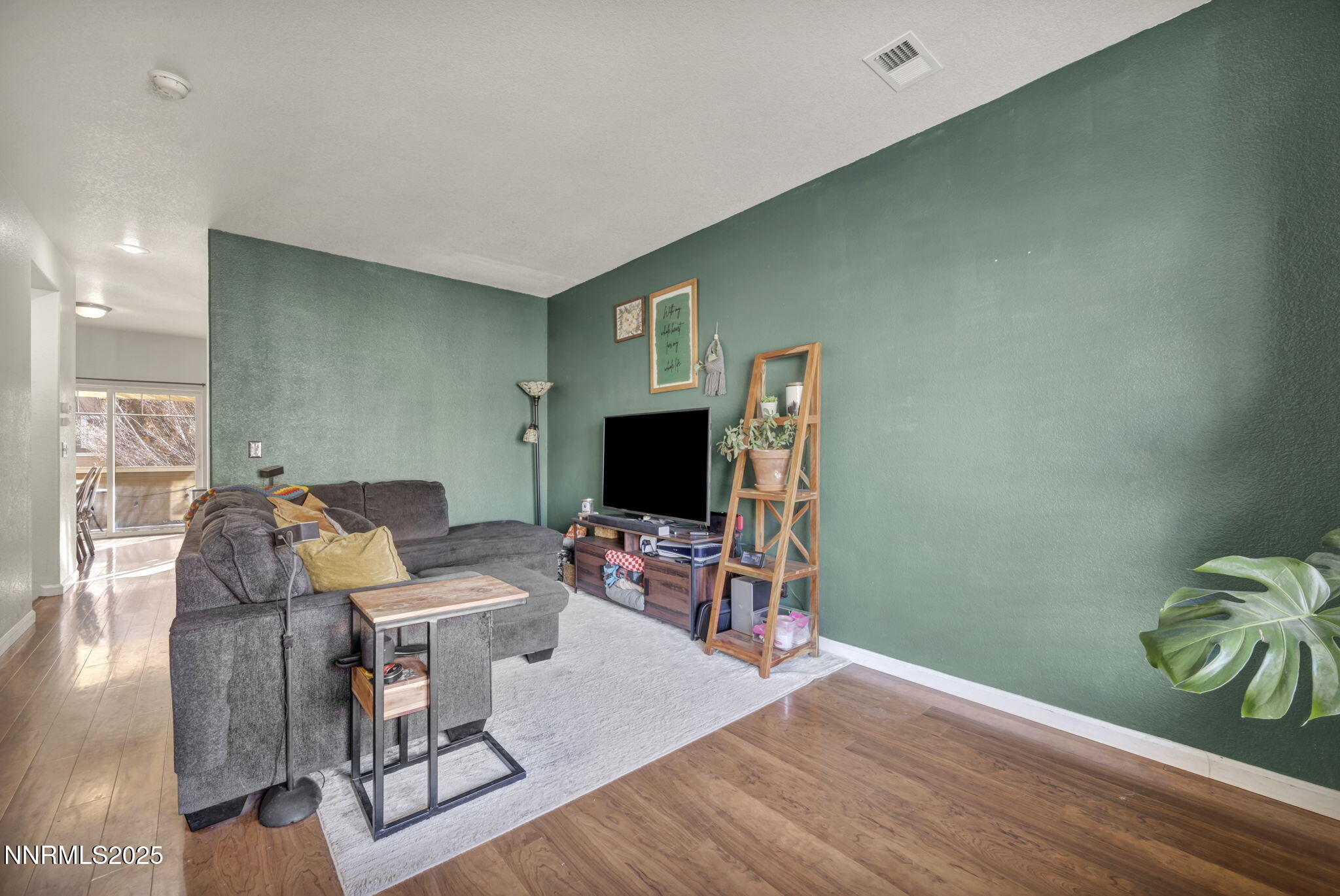 13-web-or-mls-4592-kathleen-denise-ln