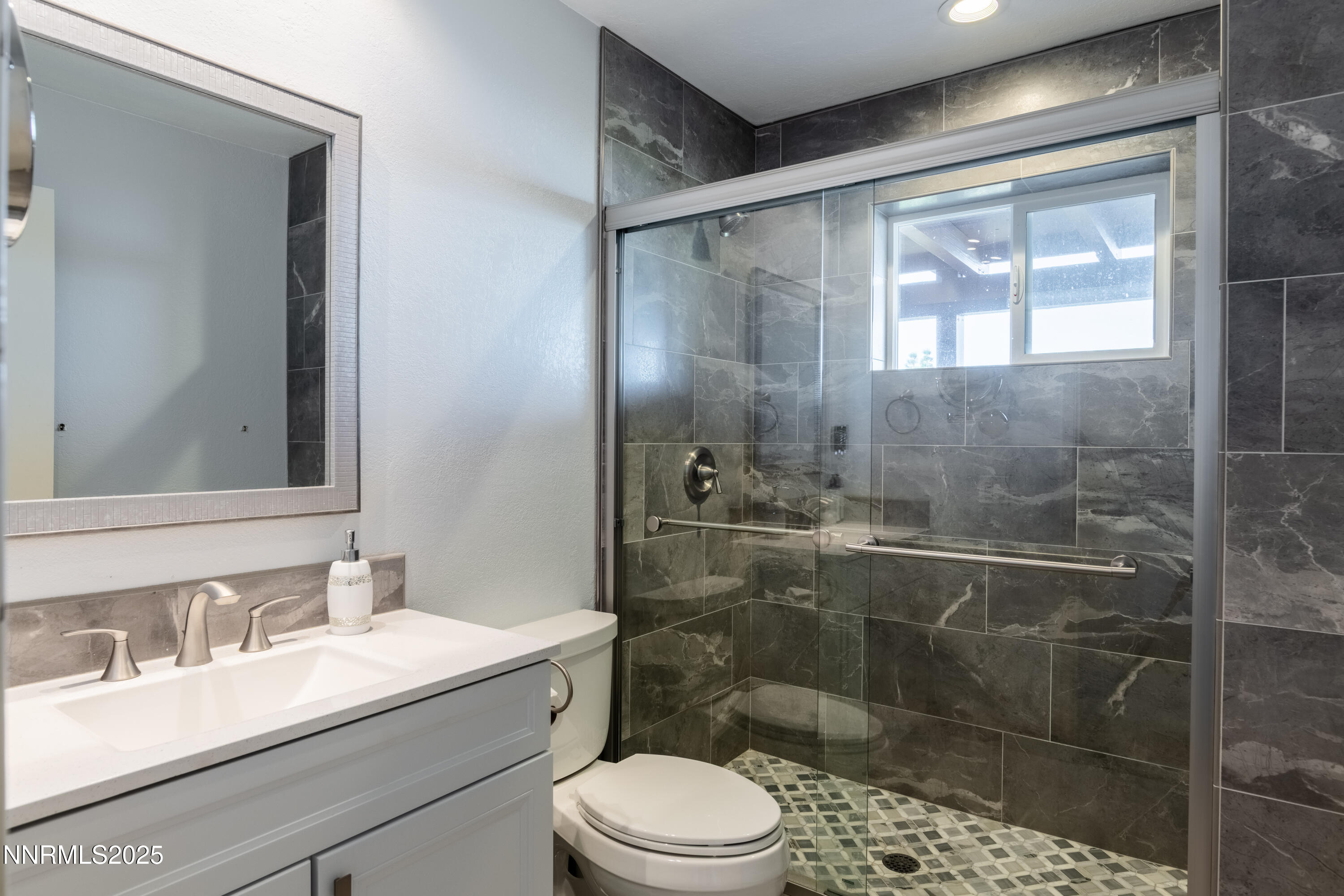 1348_WindingWay_DSC_4165-HDR