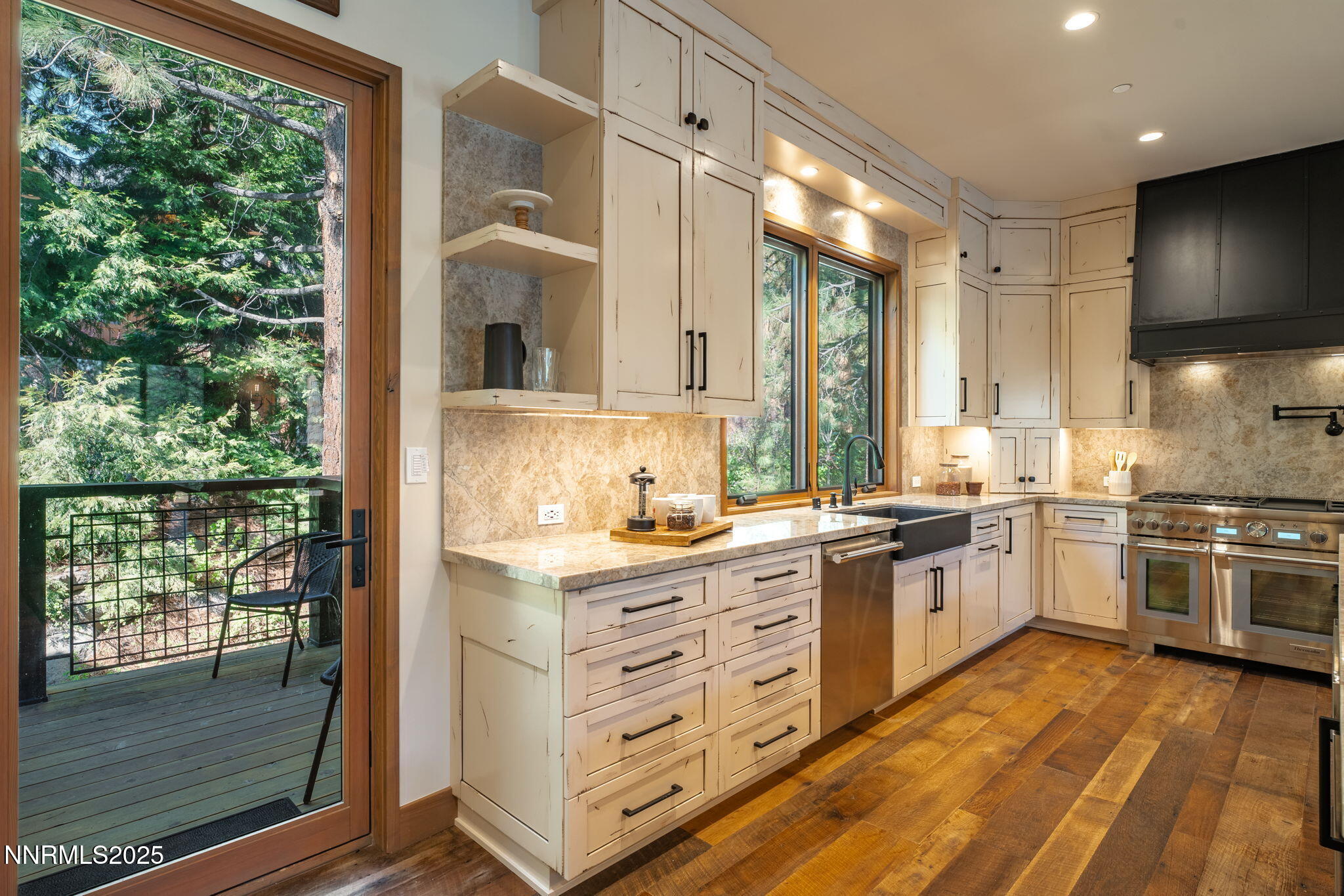 20j-88-web-or-mls-102 Slott Peak-88