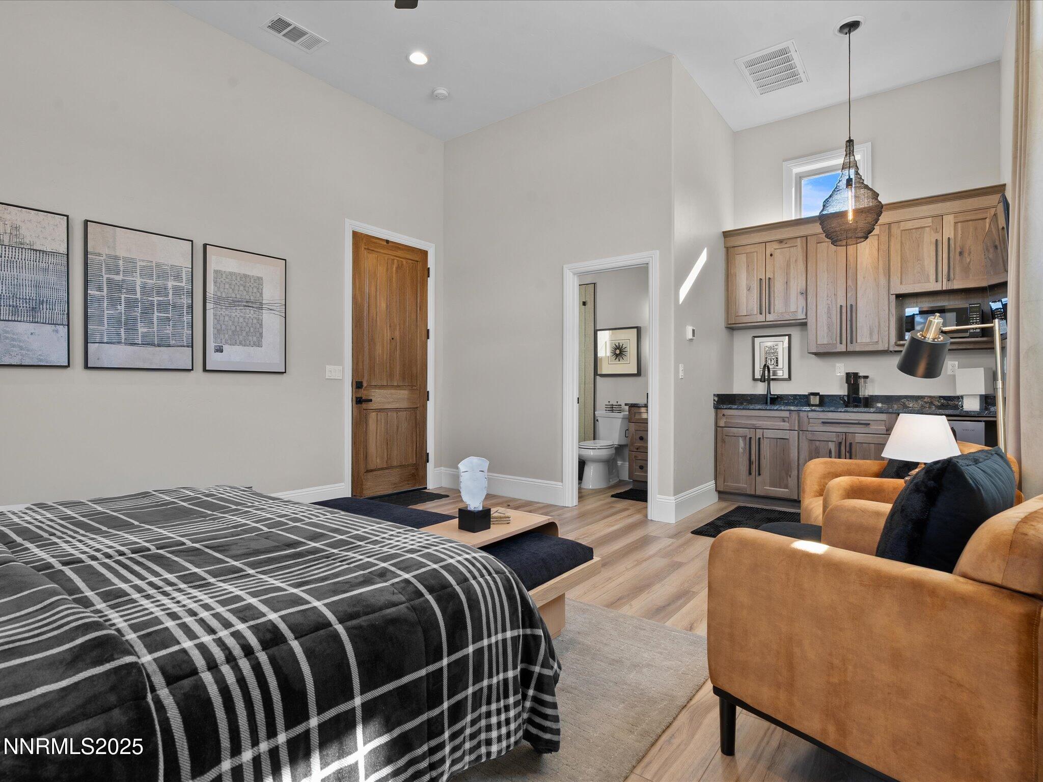 106-8 High Camp Ct-163