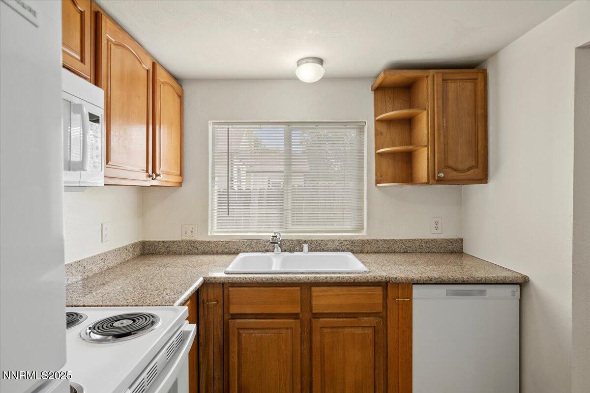 11-2007 Valley Road Reno NV 89512-11